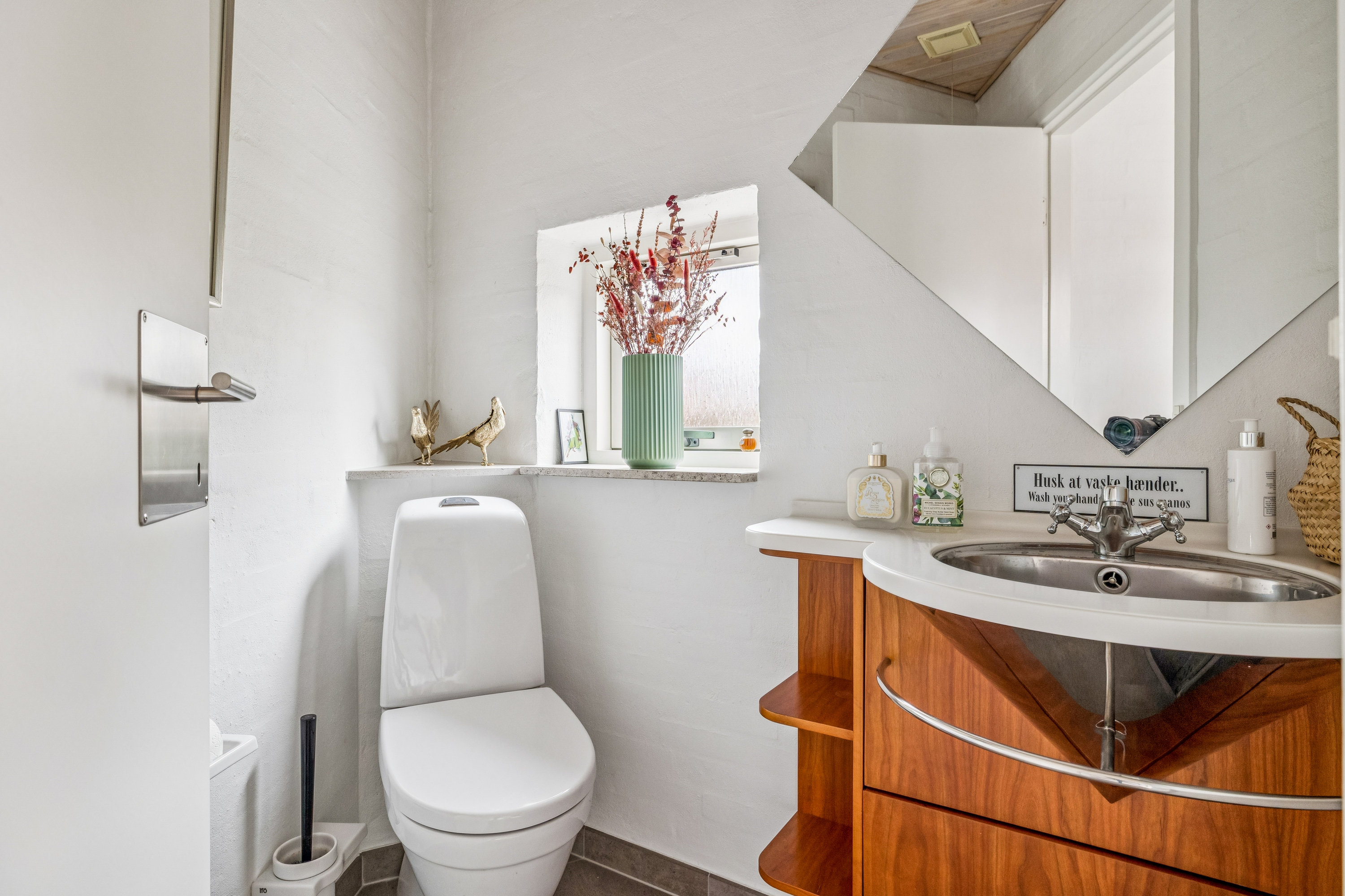 Fremhævet badeværelse billede i fuldskærmstilstand. Billede af Teglvænget 90, Als, 9560 Hadsund