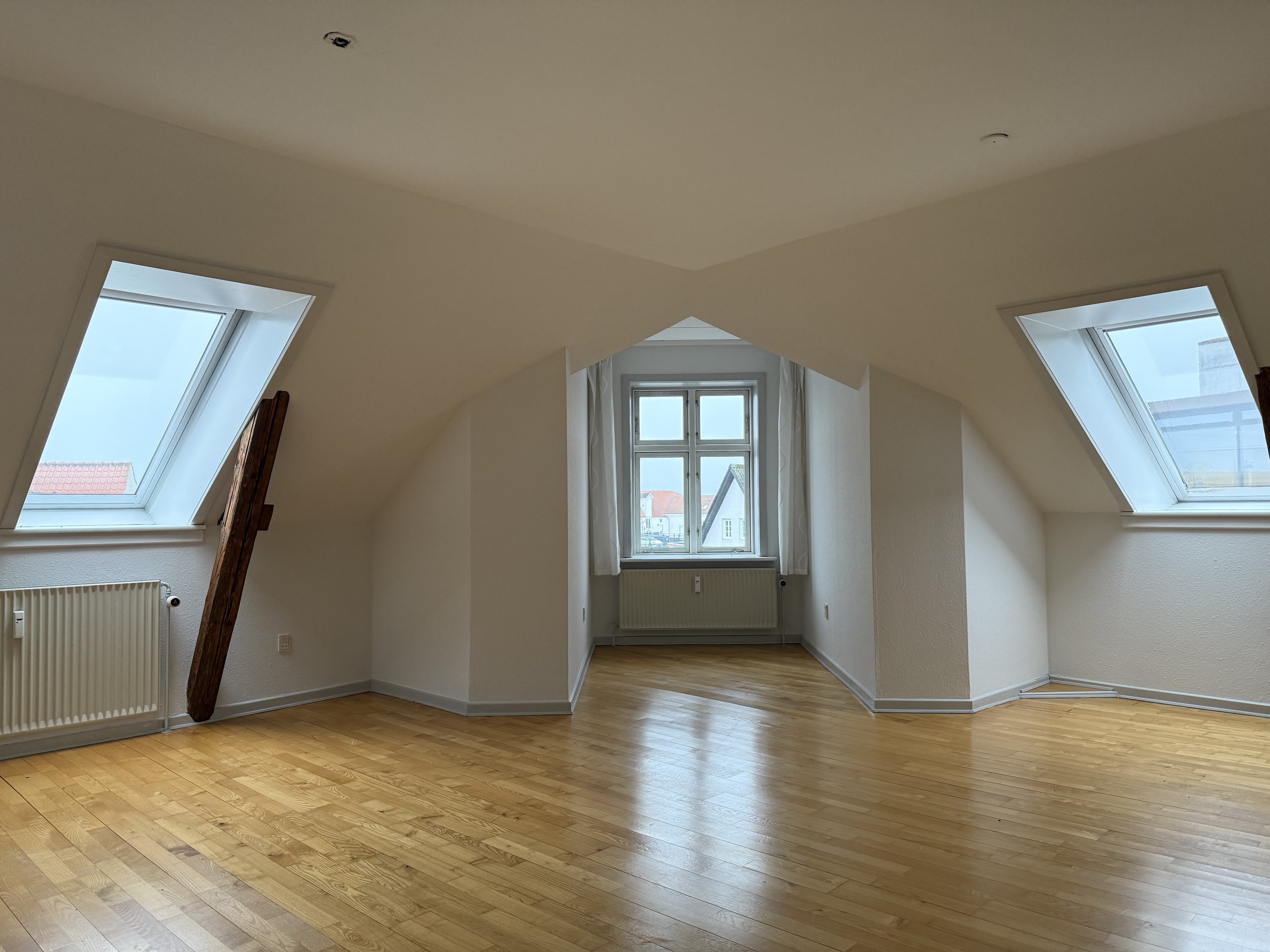 Fremhævet  billede i fuldskærmstilstand. Billede af Raadhustorvet 6C, 2. 3., 7900 Nykøbing M