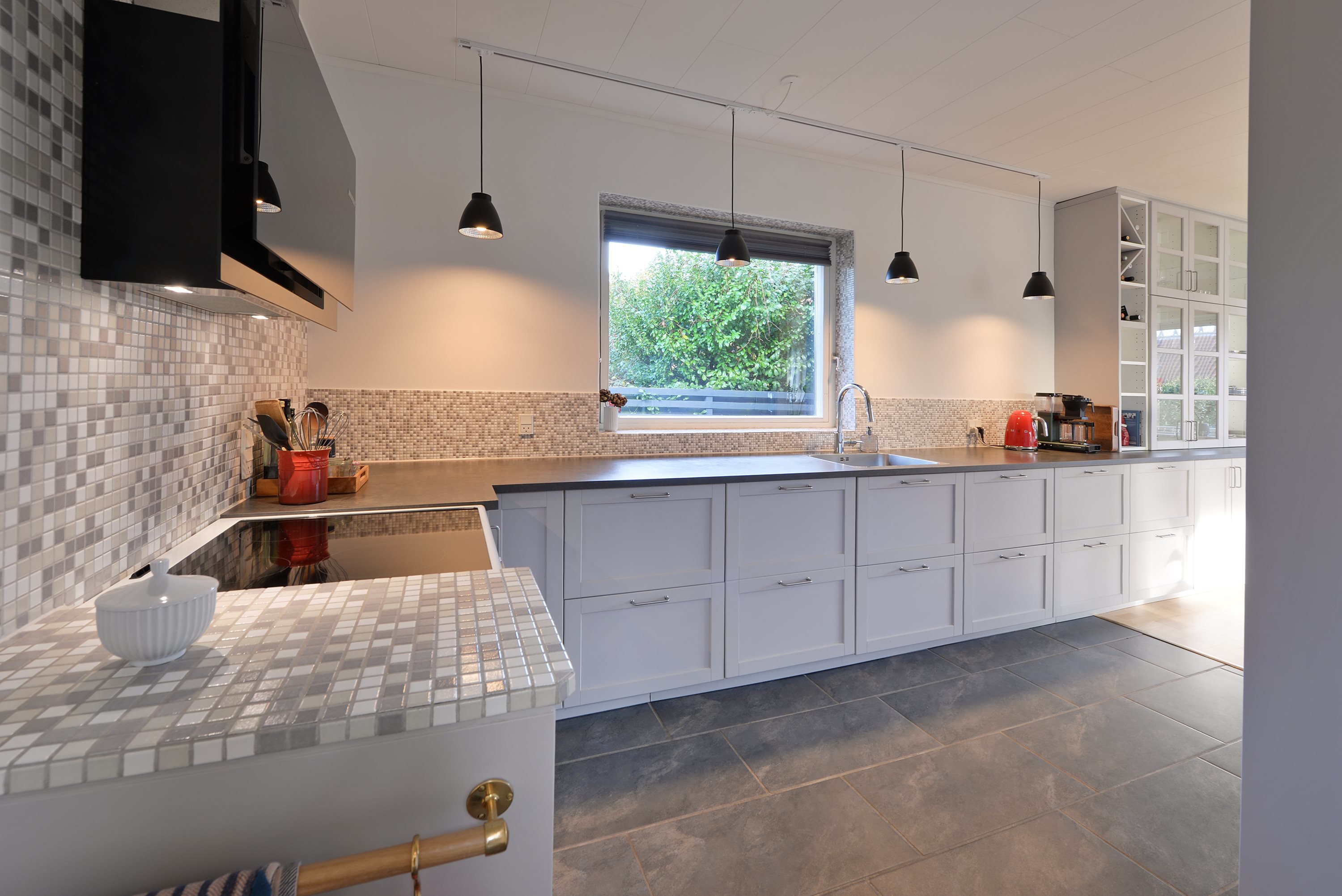 Fremhævet  billede i fuldskærmstilstand. Billede af Kåsvænget 3, Strib, 5500 Middelfart