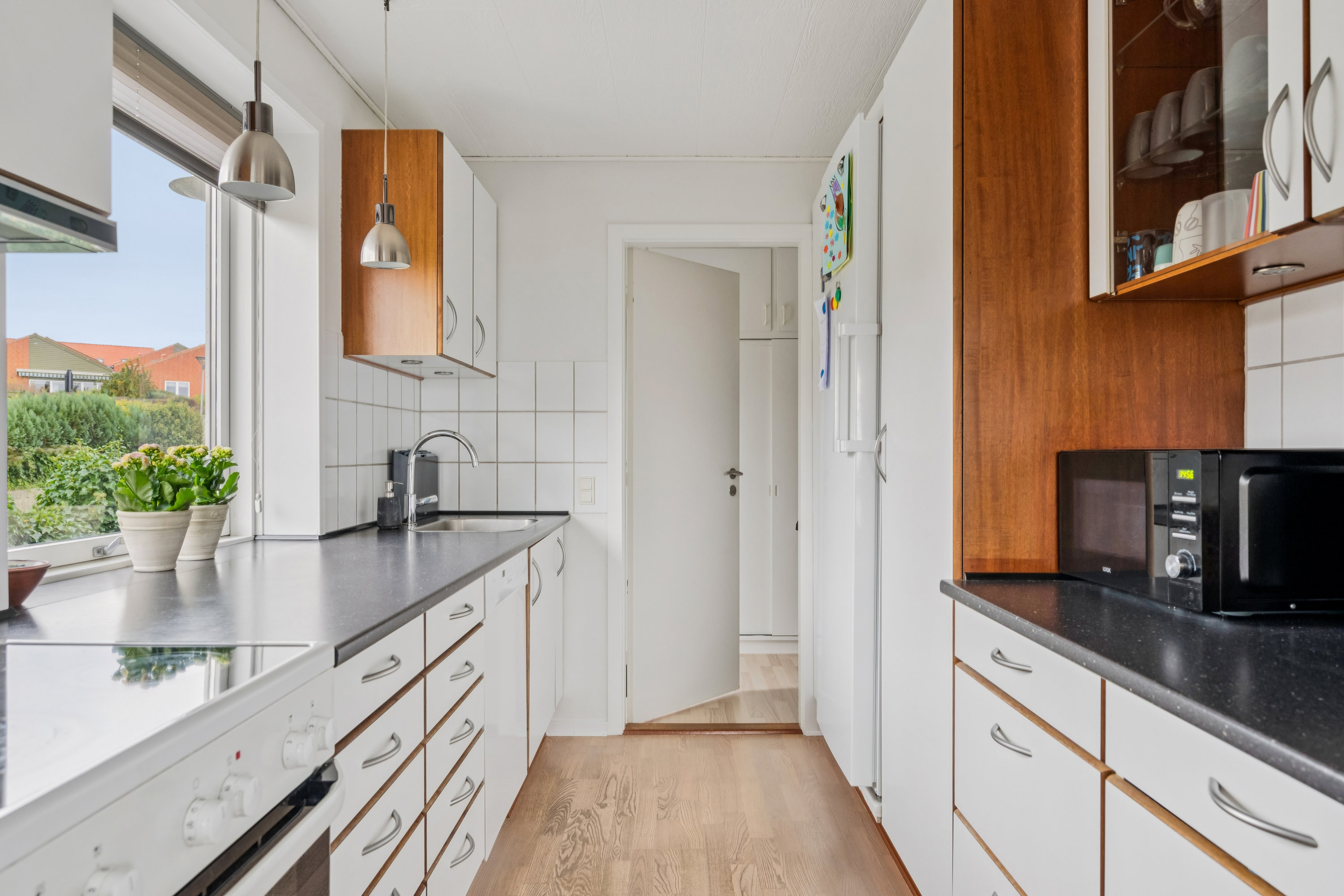 Fremhævet køkken billede i fuldskærmstilstand. Billede af Munkebakken 14, 8400 Ebeltoft