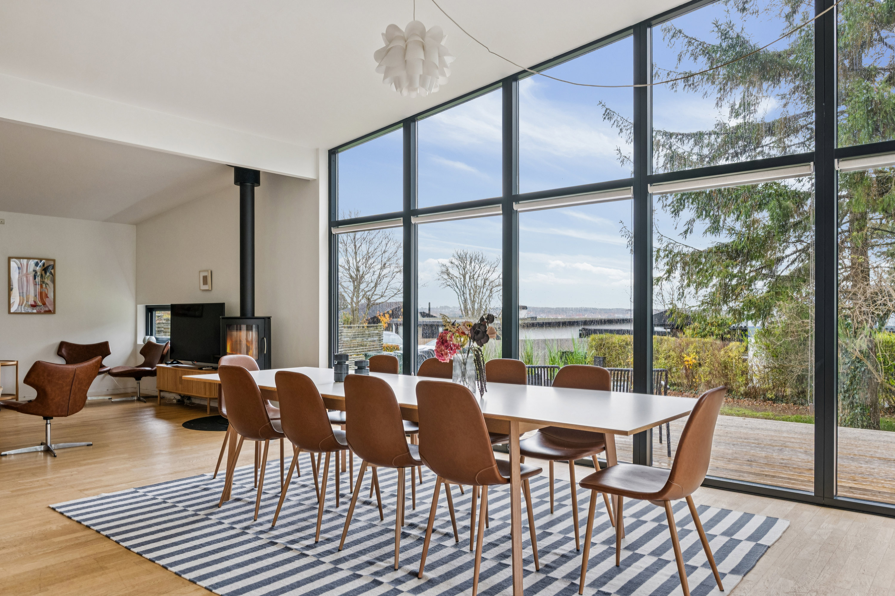 Fremhævet stue billede i fuldskærmstilstand. Billede af Ligustervej 8, Egsmark Strand, 8400 Ebeltoft