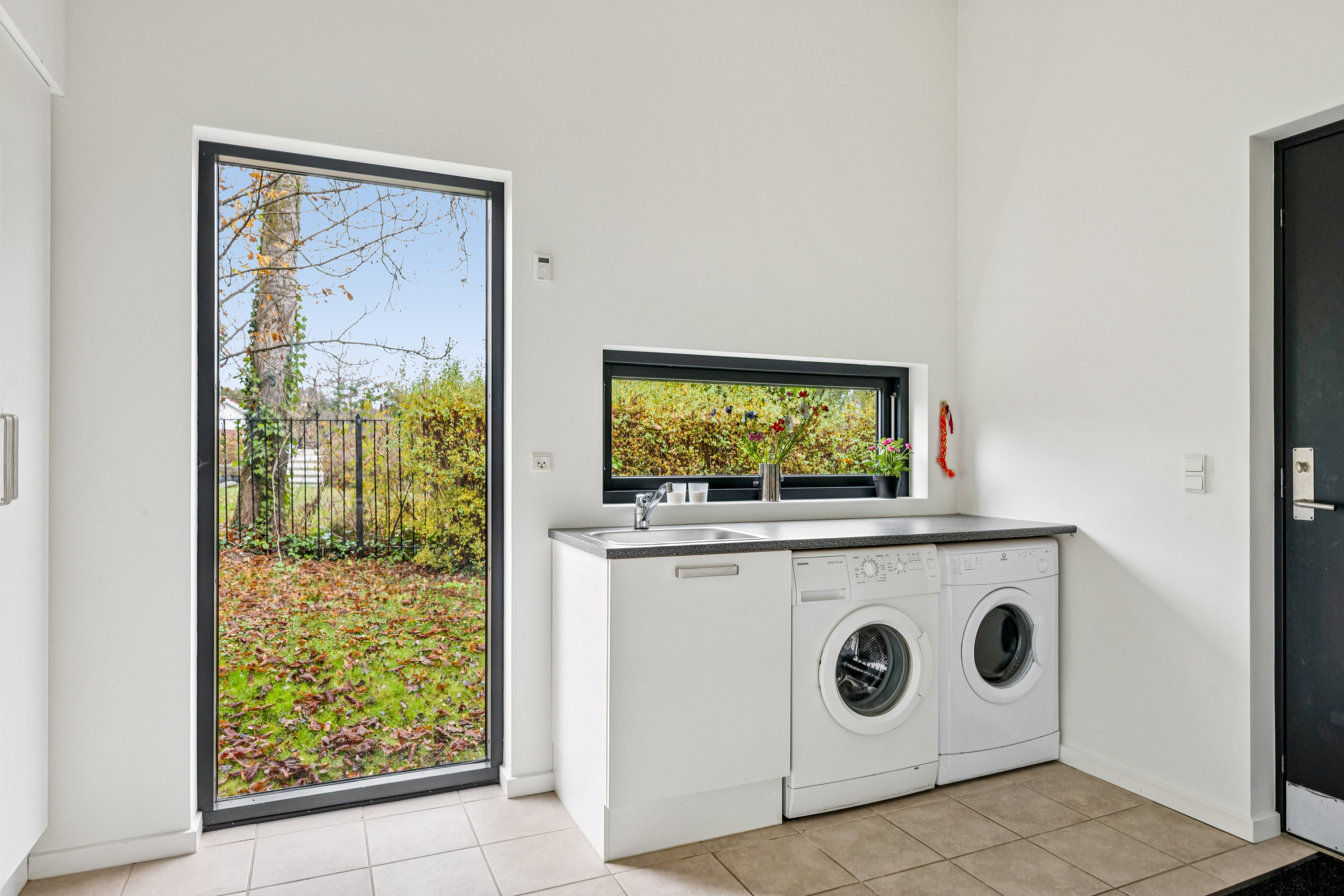 Fremhævet bryggers billede i fuldskærmstilstand. Billede af Ligustervej 8, Egsmark Strand, 8400 Ebeltoft