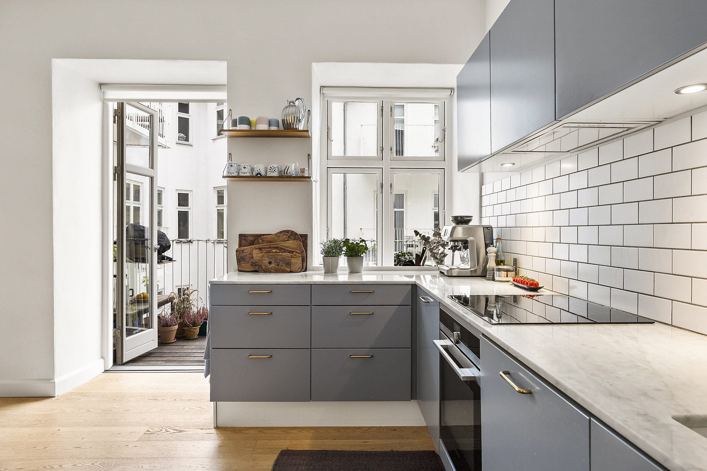 Fremhævet køkken billede i fuldskærmstilstand. Billede af Store Kongensgade 55, 2. th., 1264 København K