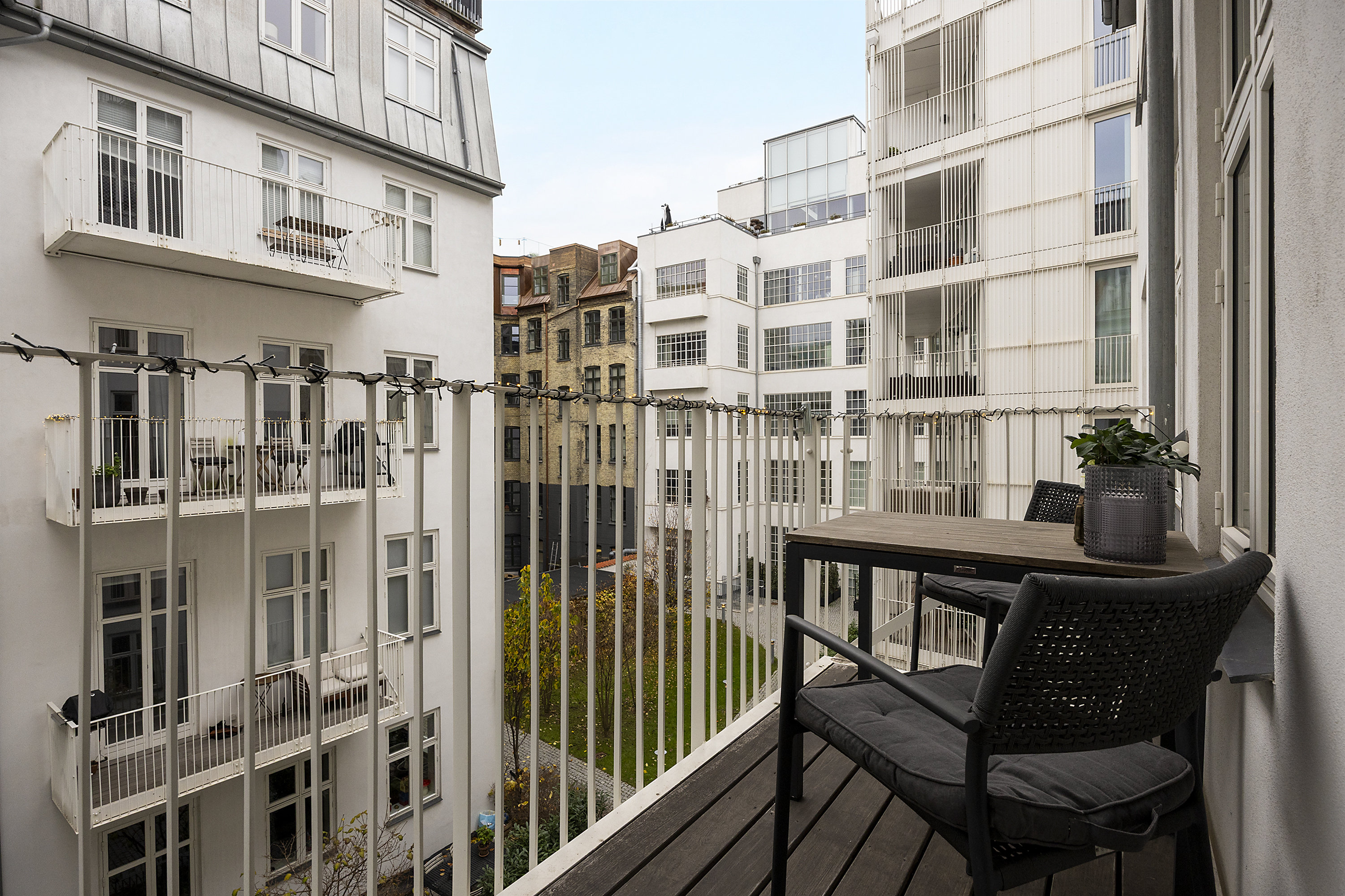 Fremhævet altan billede i fuldskærmstilstand. Billede af Store Kongensgade 55, 2. th., 1264 København K