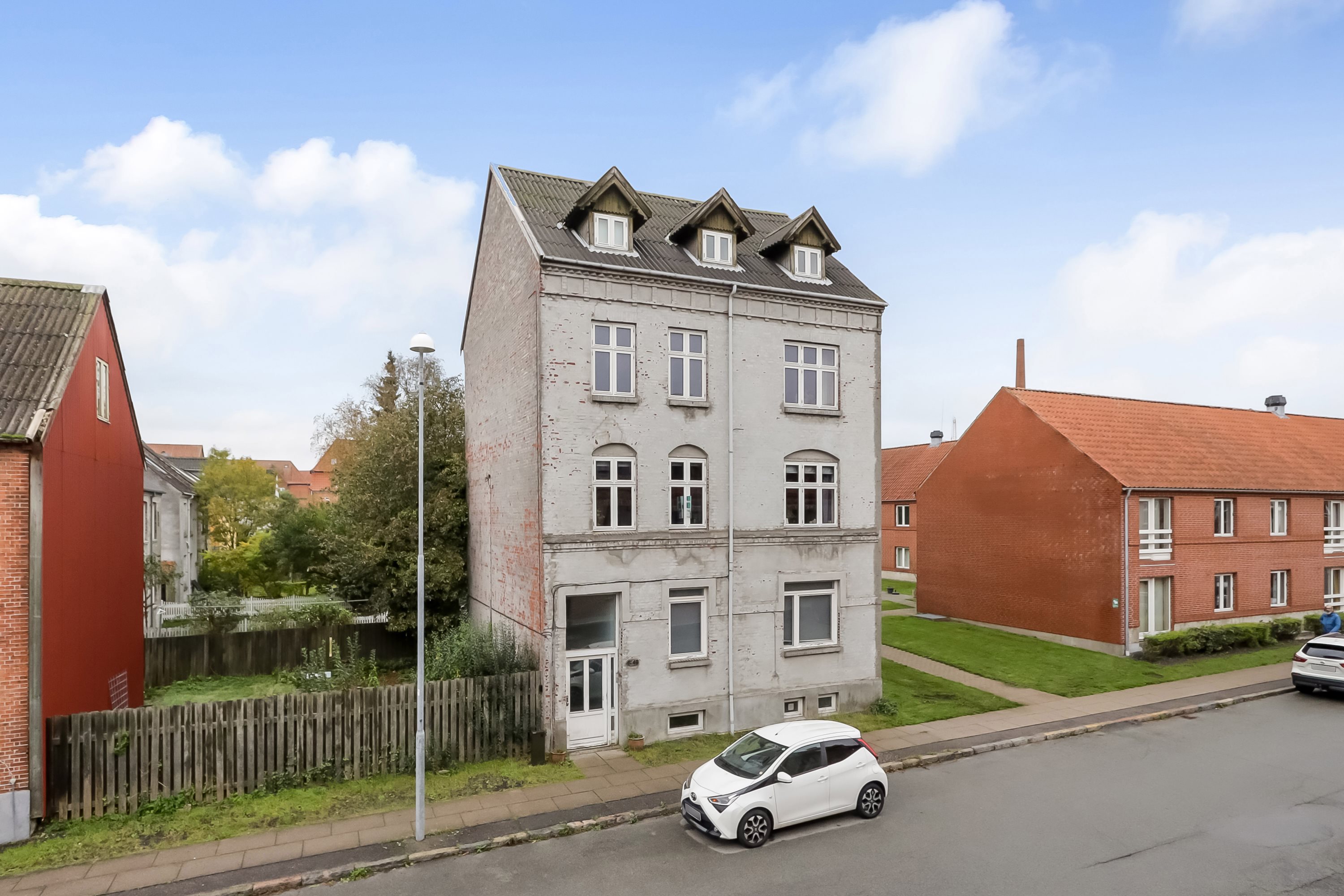 Fremhævet ejendommen billede i fuldskærmstilstand. Billede af Lille Glasvej 4, 1., 5000 Odense C