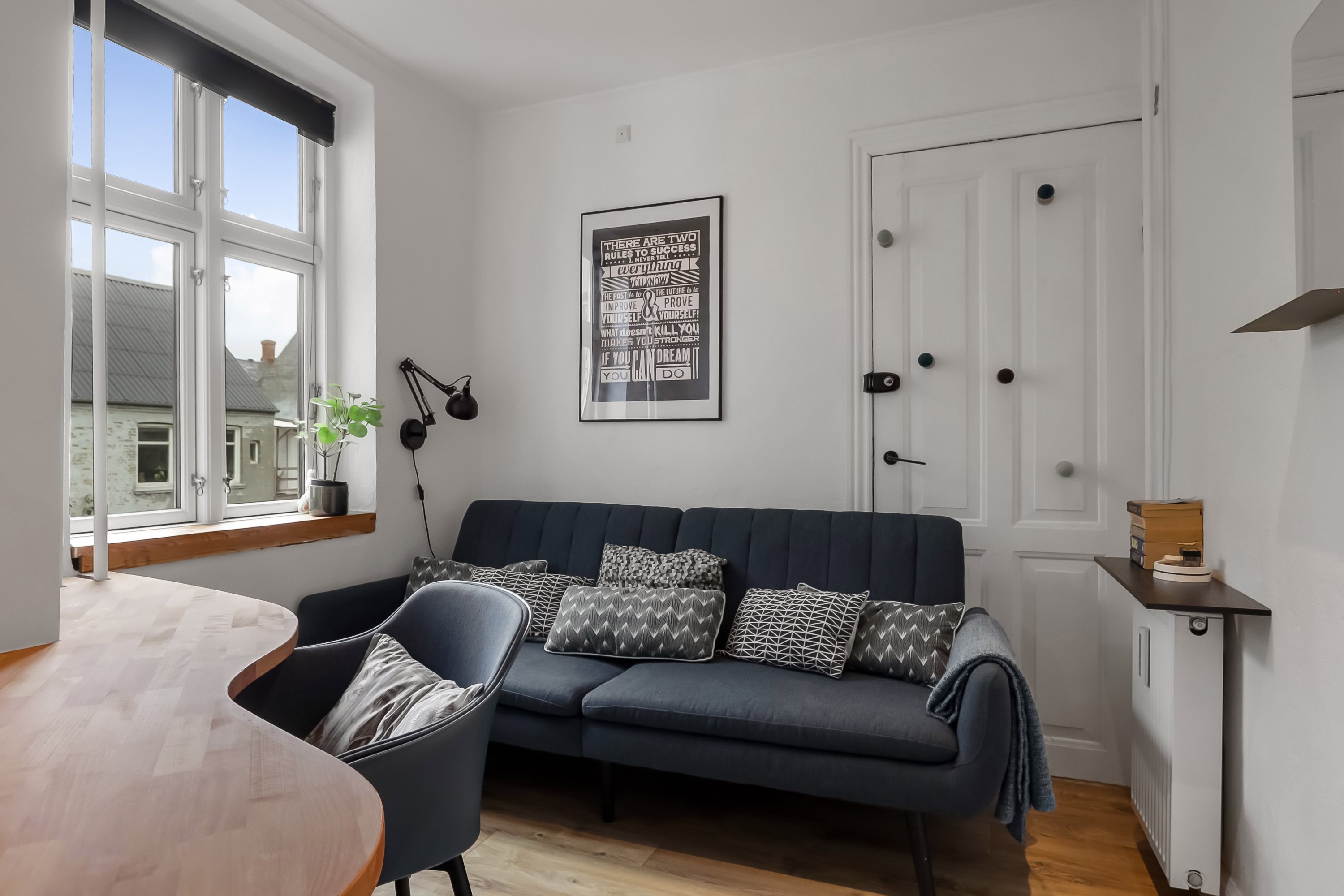 Fremhævet stue billede i fuldskærmstilstand. Billede af Lille Glasvej 4, 1., 5000 Odense C