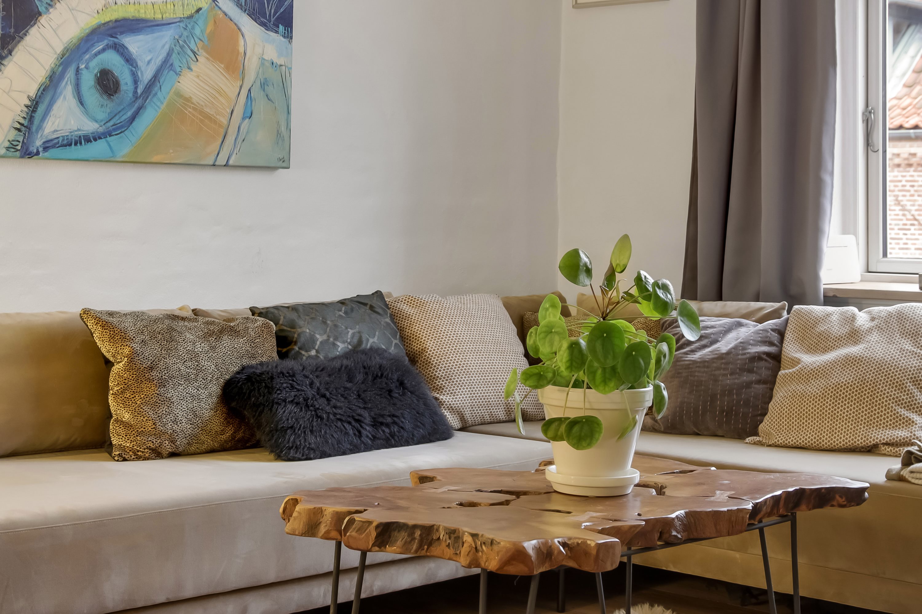 Fremhævet stue billede i fuldskærmstilstand. Billede af Lille Glasvej 4, 1., 5000 Odense C