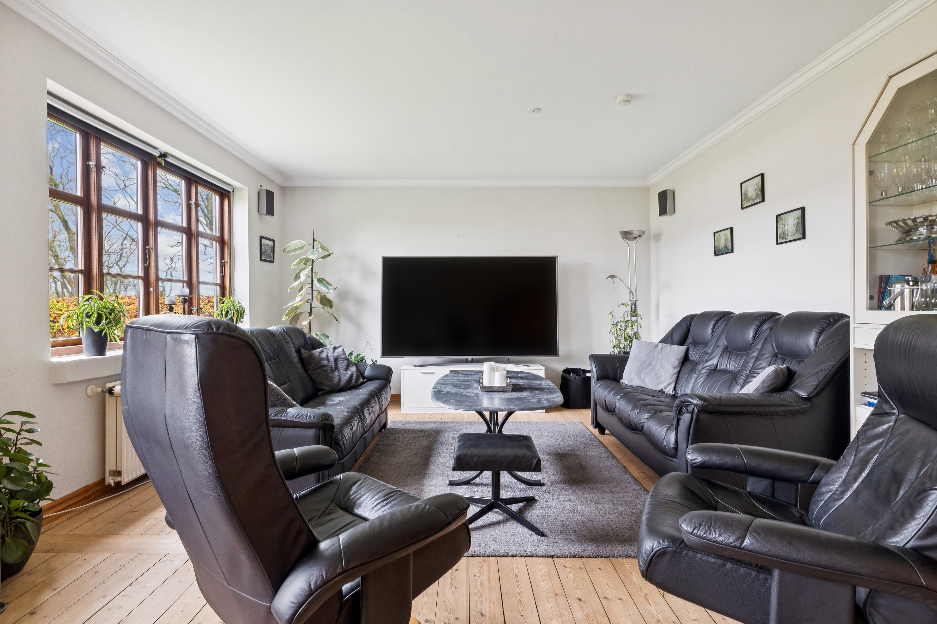 Fremhævet stue billede i fuldskærmstilstand. Billede af Mejlbyvej 121, Mejlby, 9610 Nørager