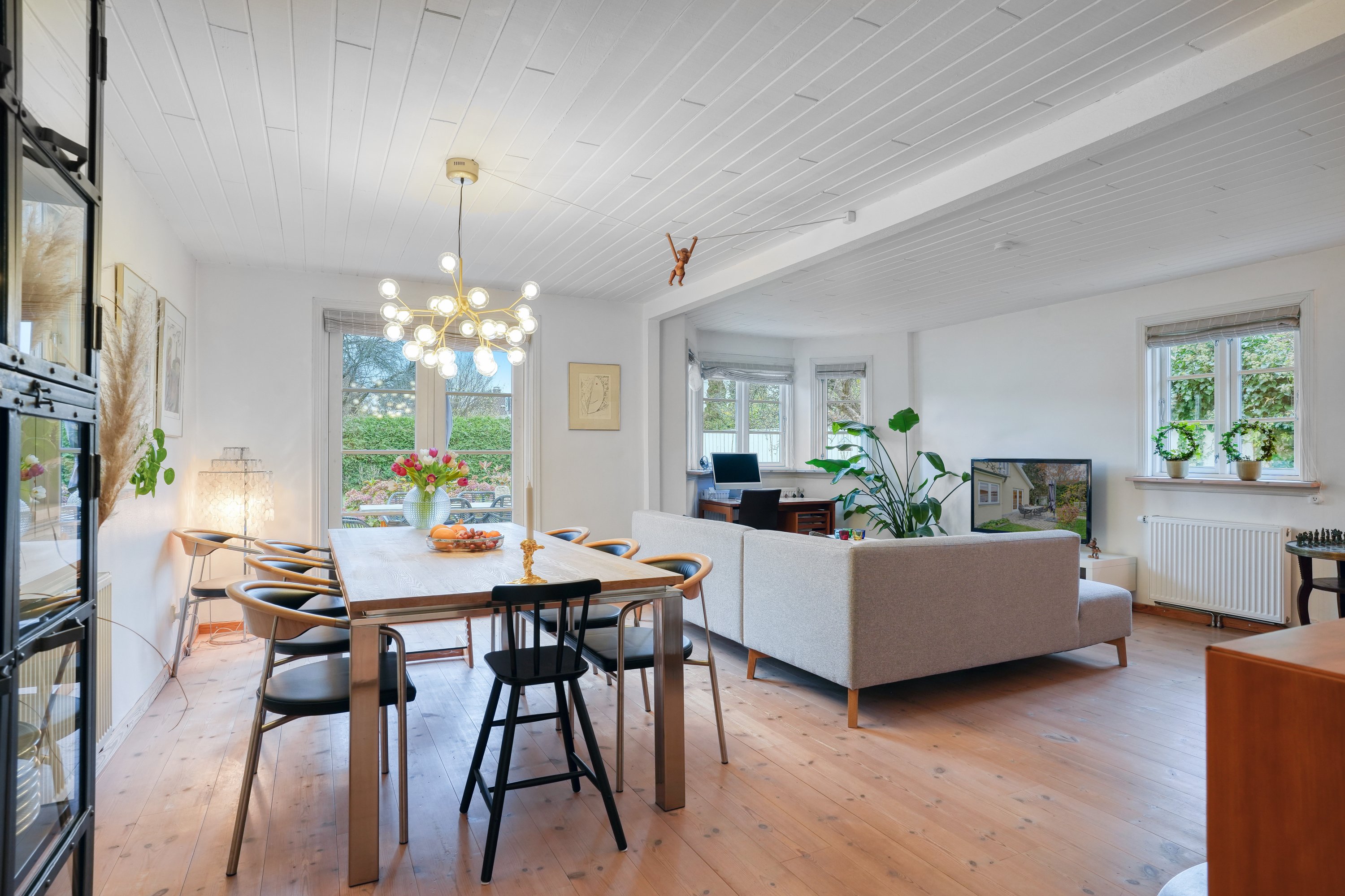 Fremhævet spisestue billede i fuldskærmstilstand. Billede af Hjemmevej 5, 2870 Dyssegård