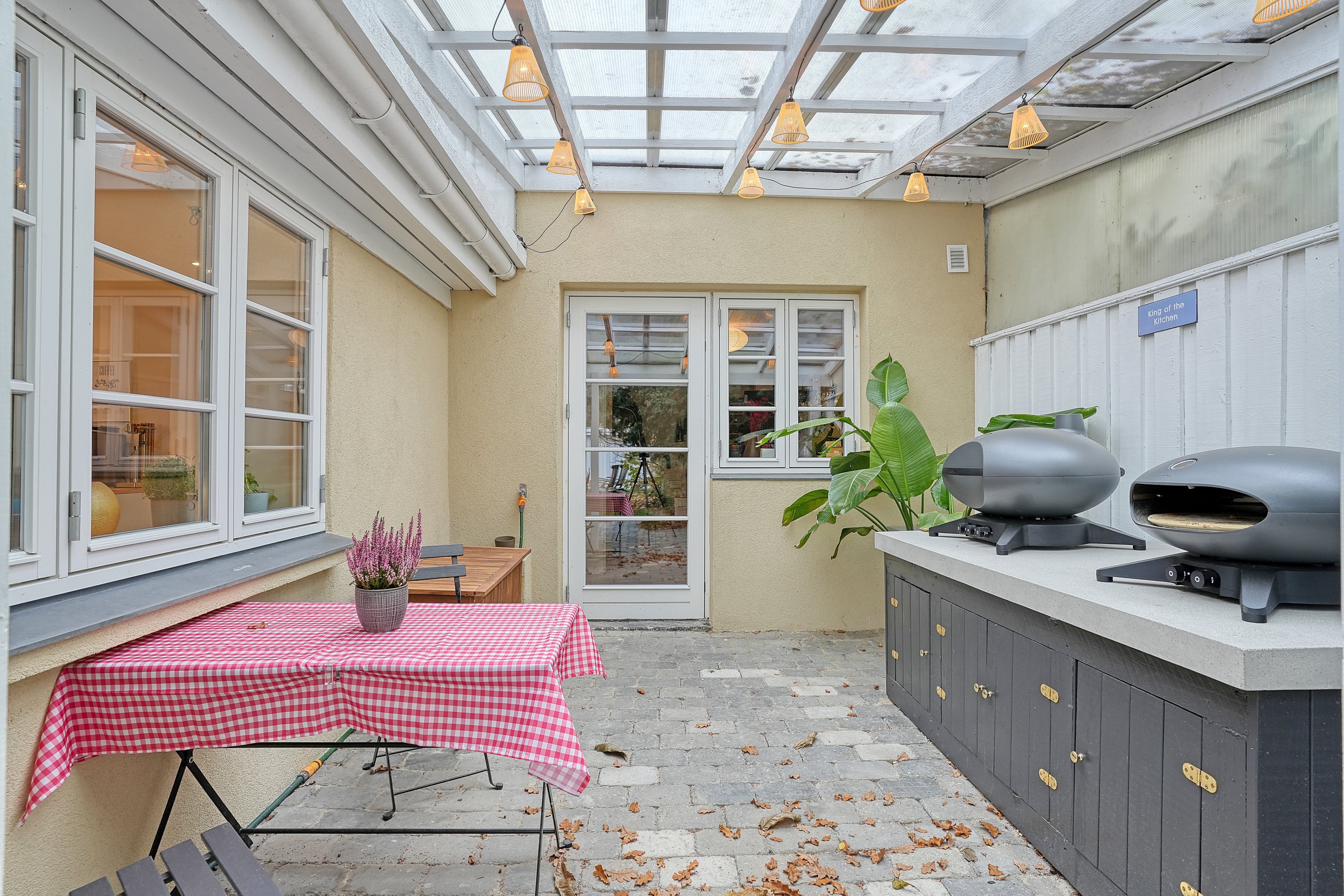 Fremhævet terrasse billede i fuldskærmstilstand. Billede af Hjemmevej 5, 2870 Dyssegård