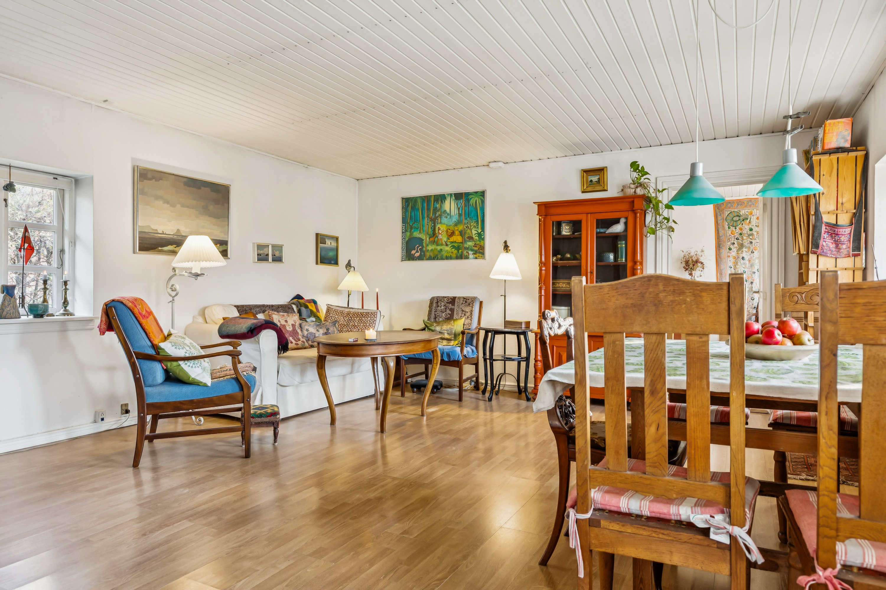 Fremhævet stue billede i fuldskærmstilstand. Billede af Skovgårdsvej 2, Løgtved, 4470 Svebølle