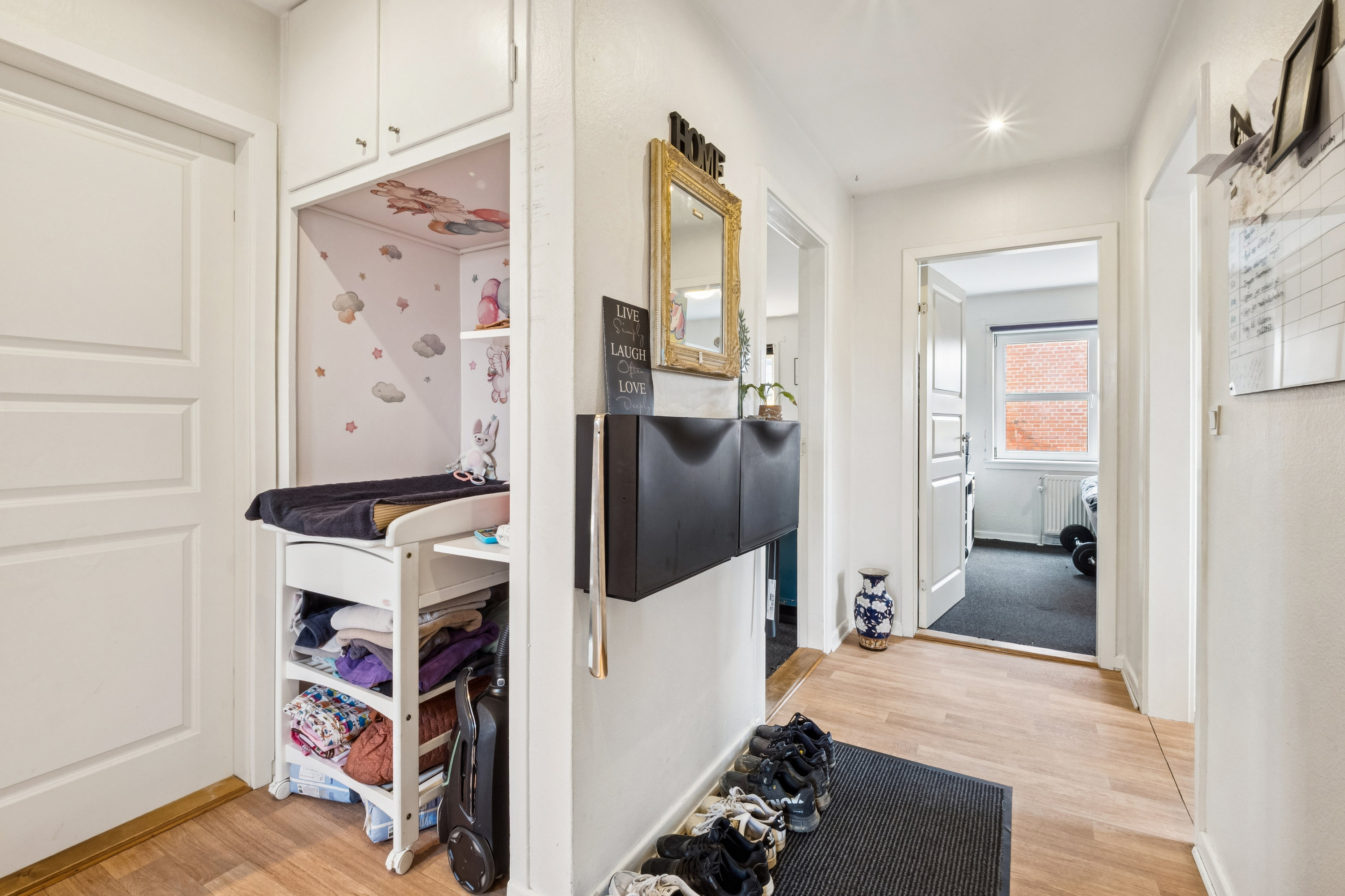 Fremhævet gang billede i fuldskærmstilstand. Billede af Vestervang 33, 7800 Skive