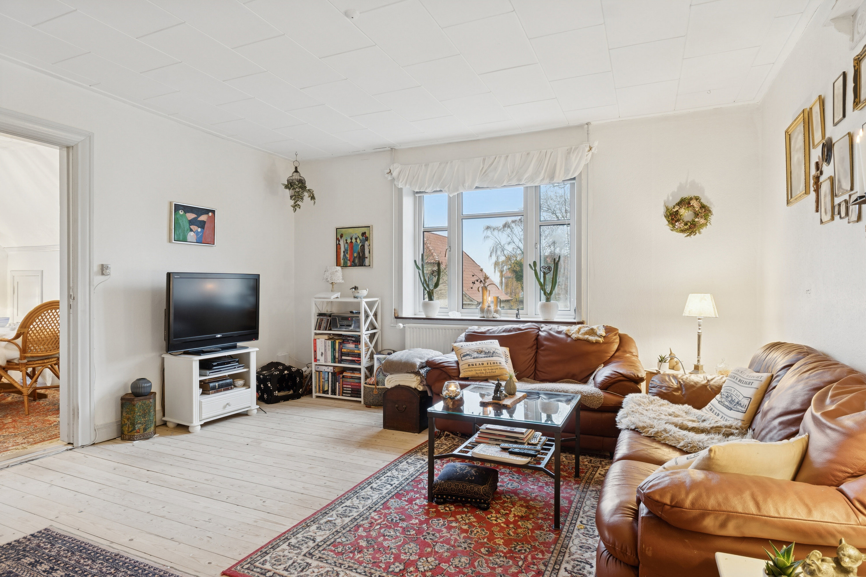 Miniaturebillede 2: stue. Billede af Frilandsvej 21, 1., 9800 Hjørring