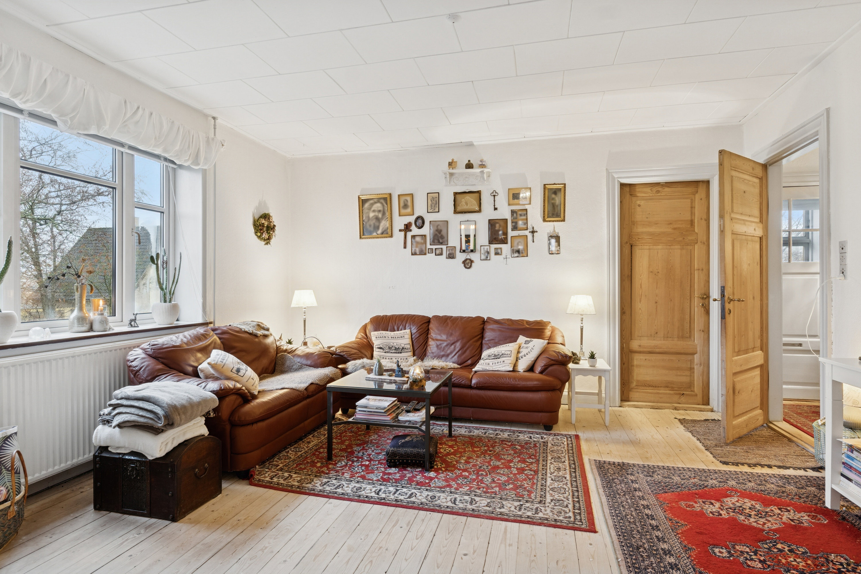 Miniaturebillede 1: stue. Billede af Frilandsvej 21, 1., 9800 Hjørring