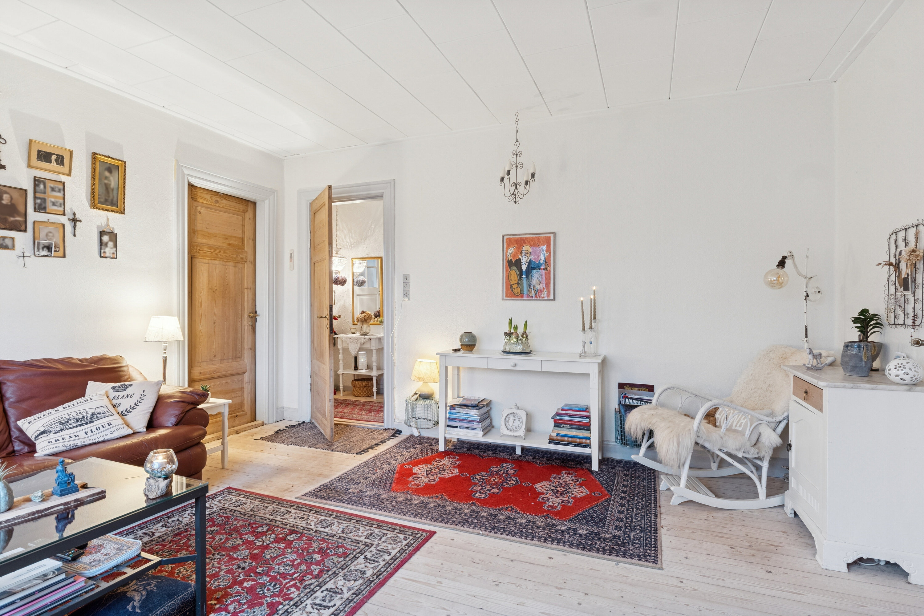 Fremhævet stue billede i fuldskærmstilstand. Billede af Frilandsvej 21, 1., 9800 Hjørring