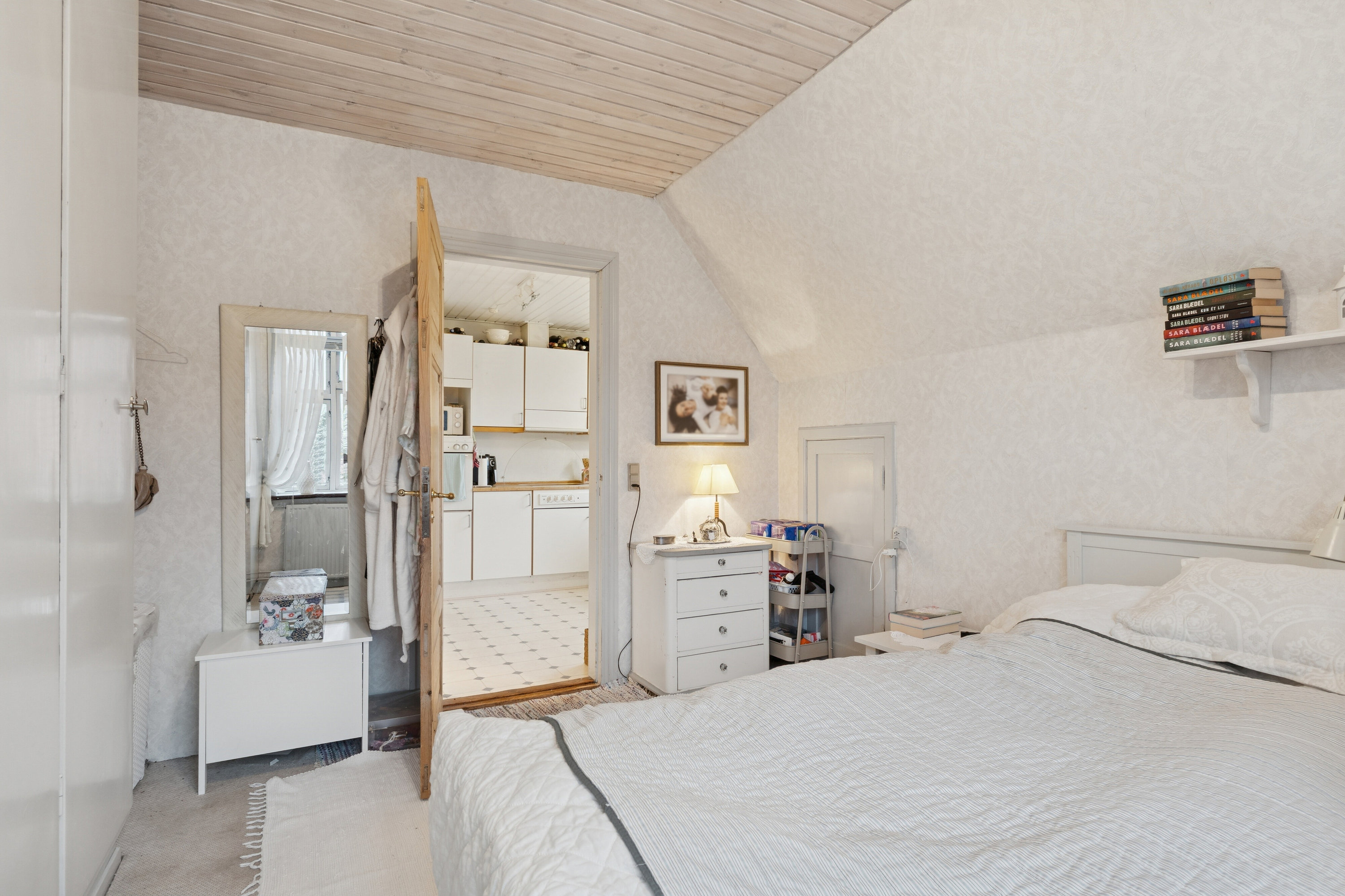 Fremhævet soveværelse billede i fuldskærmstilstand. Billede af Frilandsvej 21, 1., 9800 Hjørring