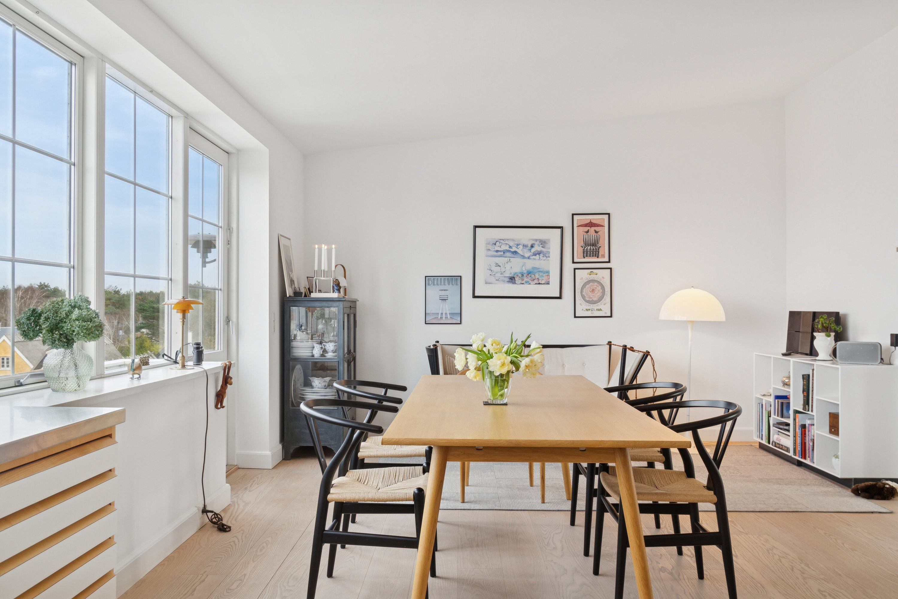 Fremhævet spisestue 2. sal  billede i fuldskærmstilstand. Billede af Nordre Strandvej 322A, 3100 Hornbæk