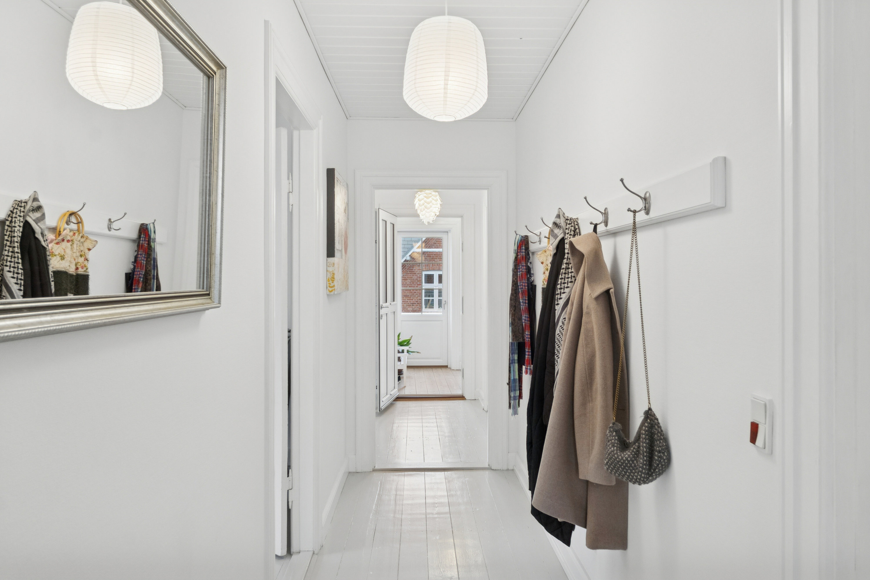 Fremhævet gang billede i fuldskærmstilstand. Billede af Nordre Strandvej 322A, 3100 Hornbæk