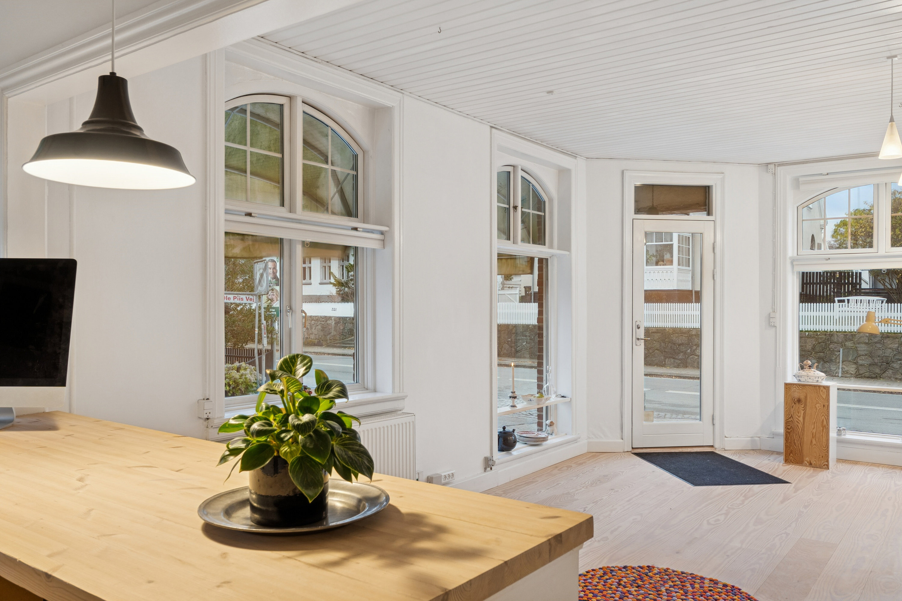 Fremhævet butik  billede i fuldskærmstilstand. Billede af Nordre Strandvej 322A, 3100 Hornbæk