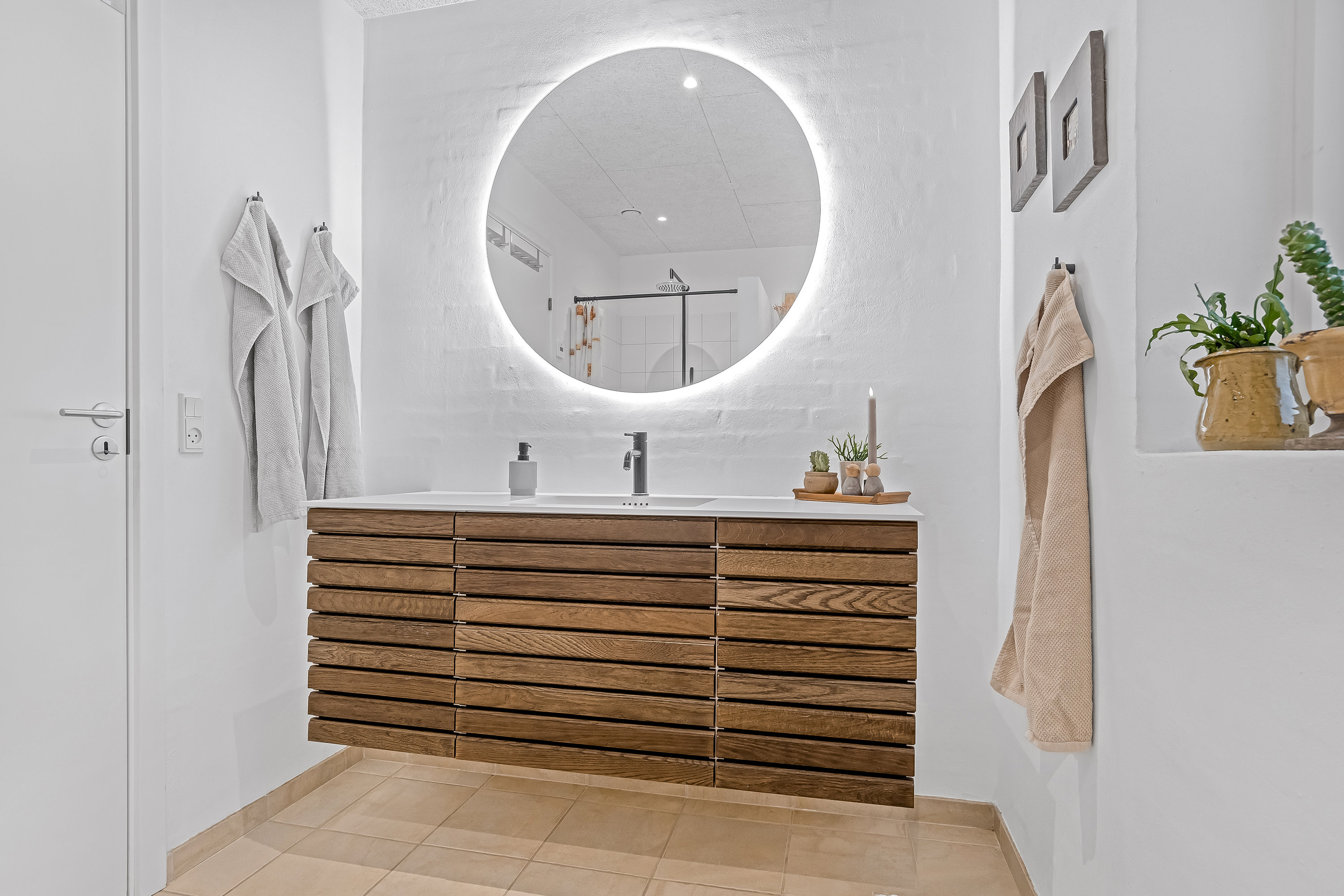 Fremhævet badeværelse billede i fuldskærmstilstand. Billede af Krattet 24, 7500 Holstebro