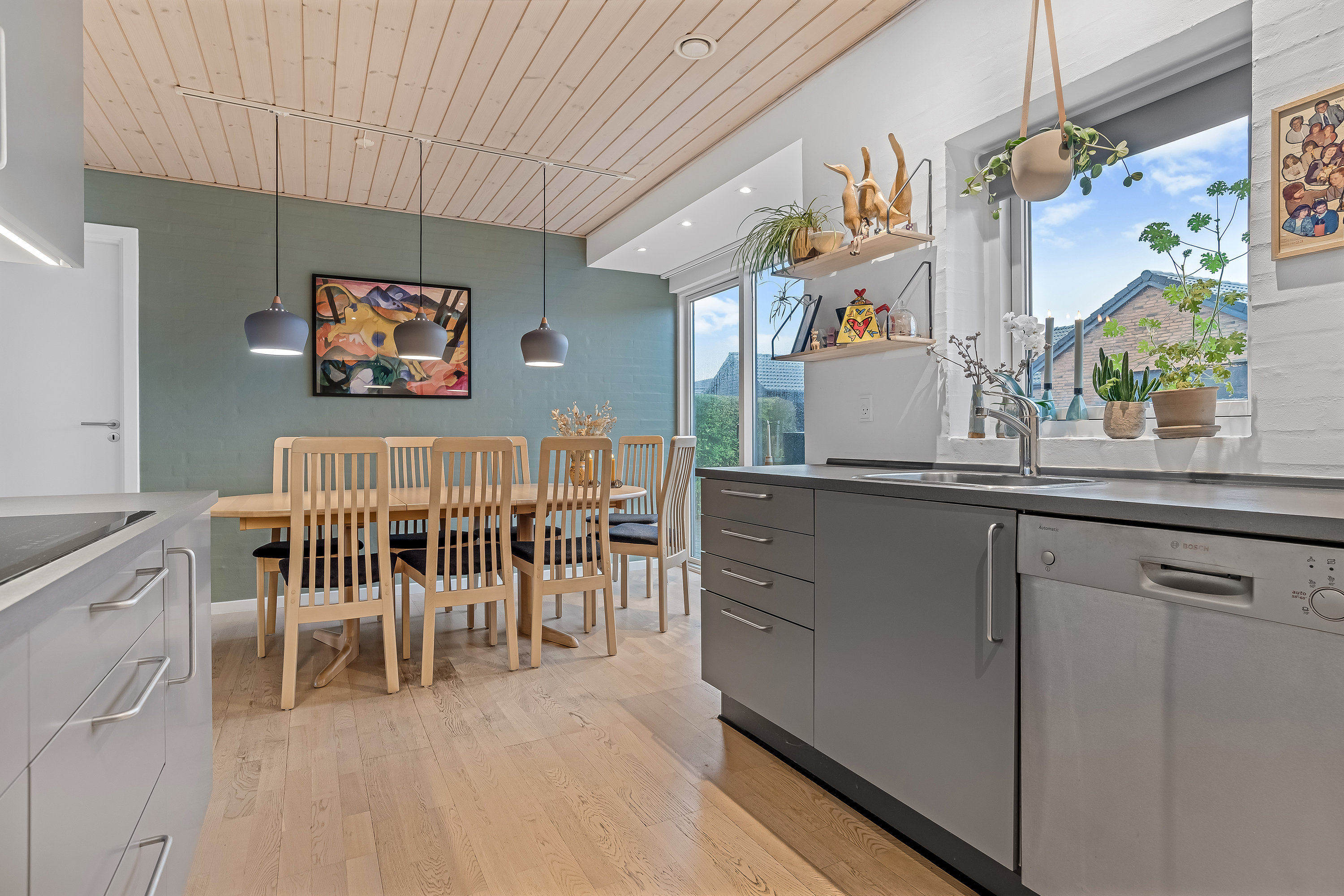 Fremhævet køkken alrum billede i fuldskærmstilstand. Billede af Krattet 24, 7500 Holstebro