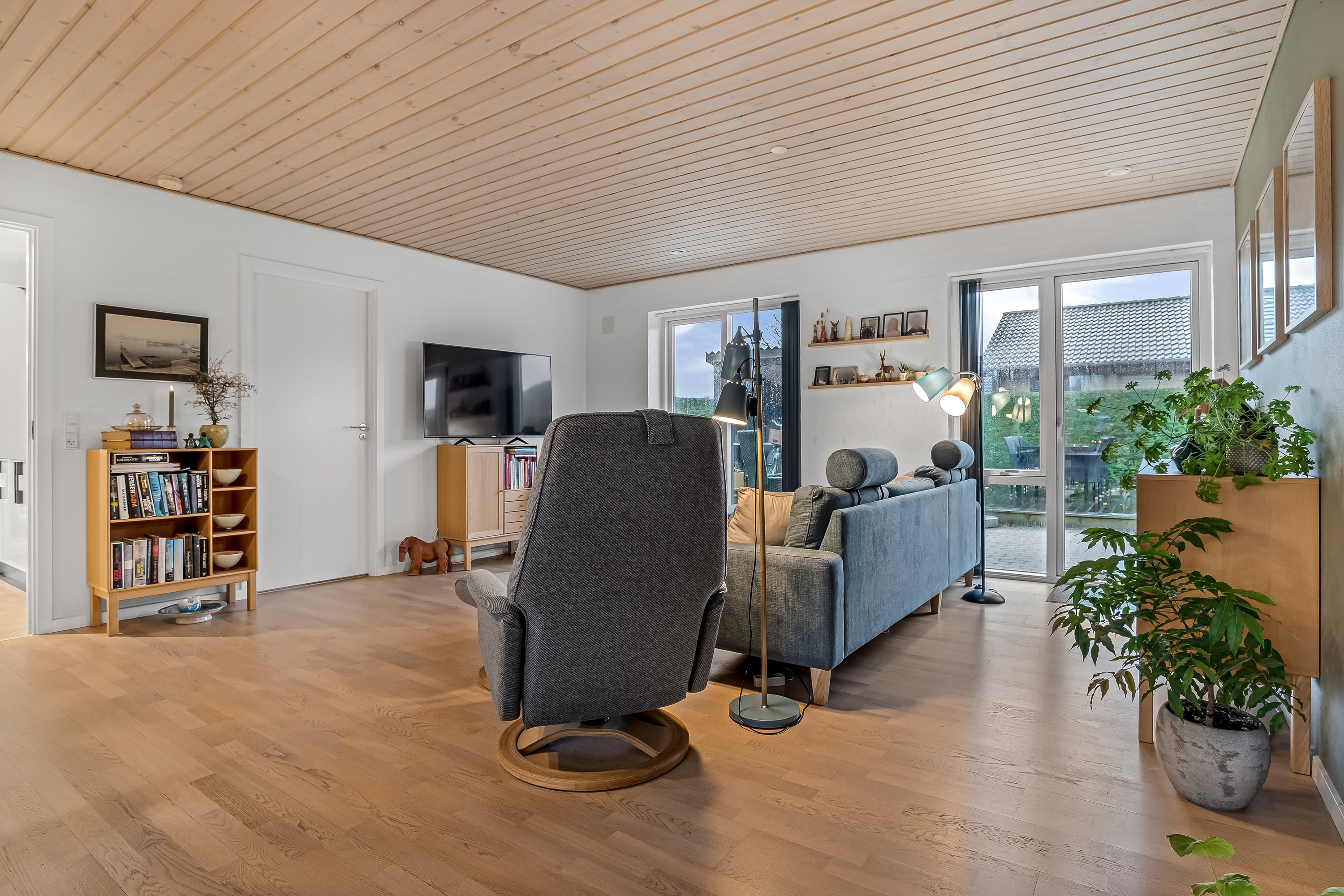 Fremhævet stue billede i fuldskærmstilstand. Billede af Krattet 24, 7500 Holstebro