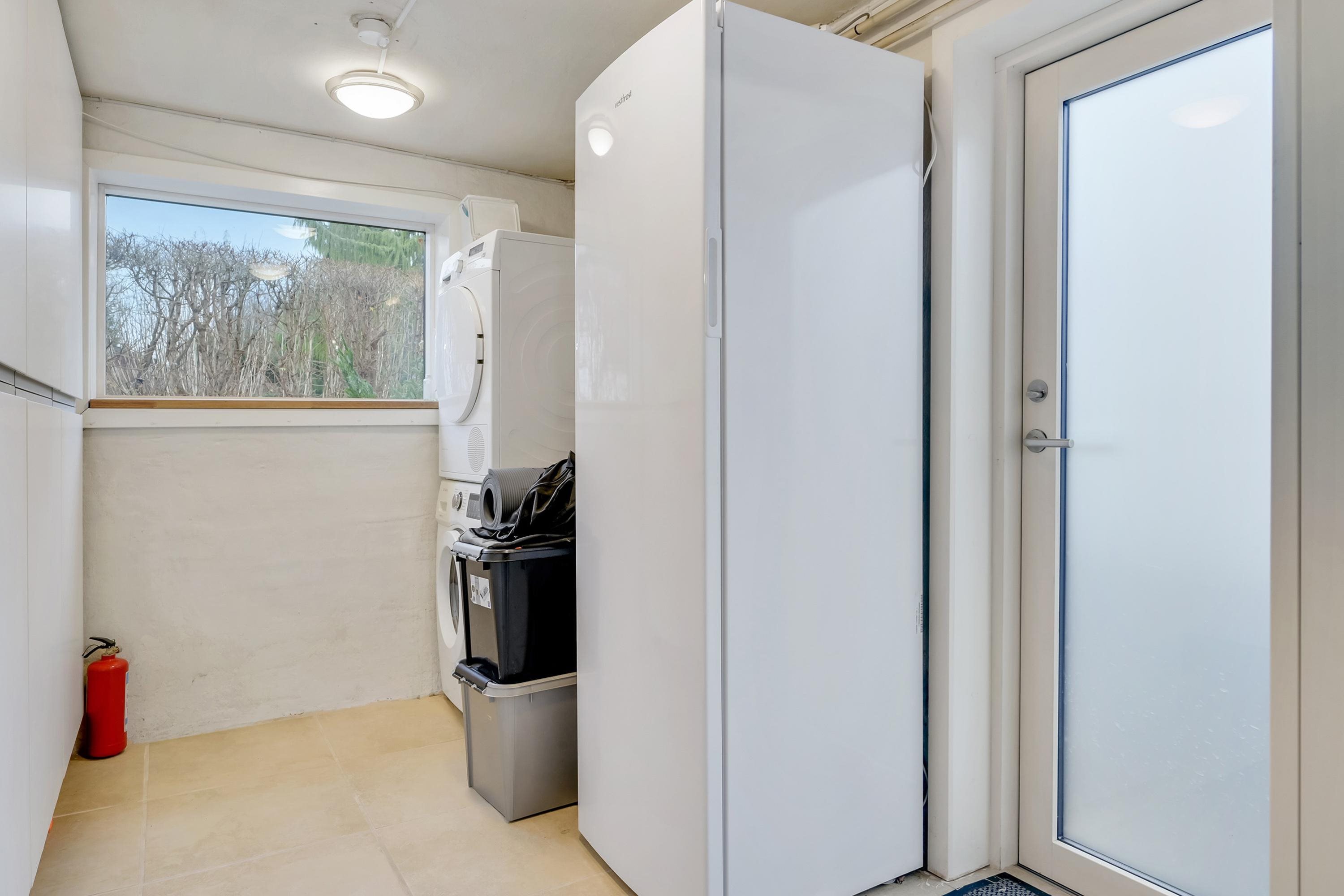 Fremhævet gang billede i fuldskærmstilstand. Billede af Kirkestien 5, Sengeløse, 2630 Taastrup