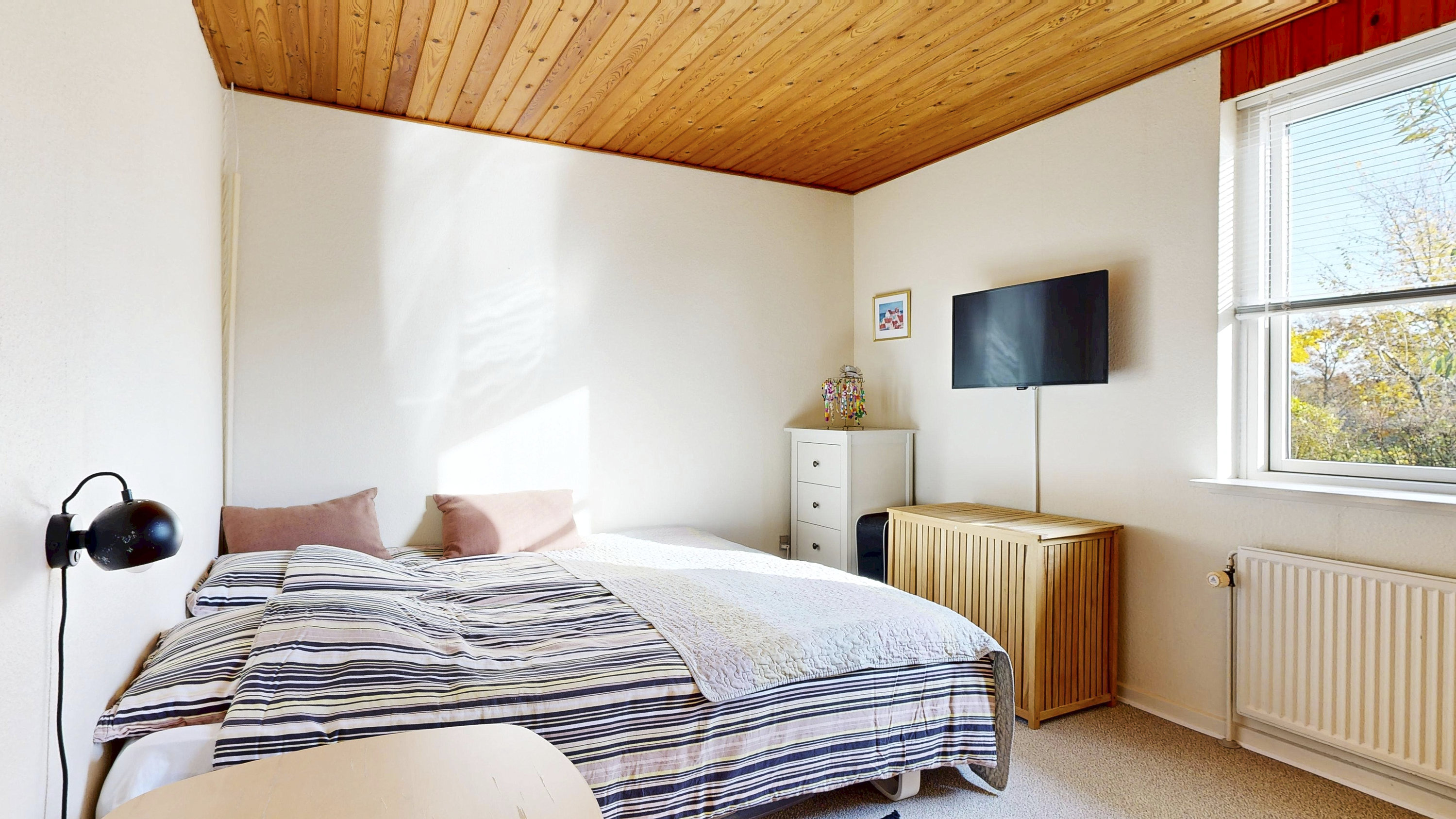 Fremhævet soveværelse billede i fuldskærmstilstand. Billede af Højmarkstoften 49, 8600 Silkeborg