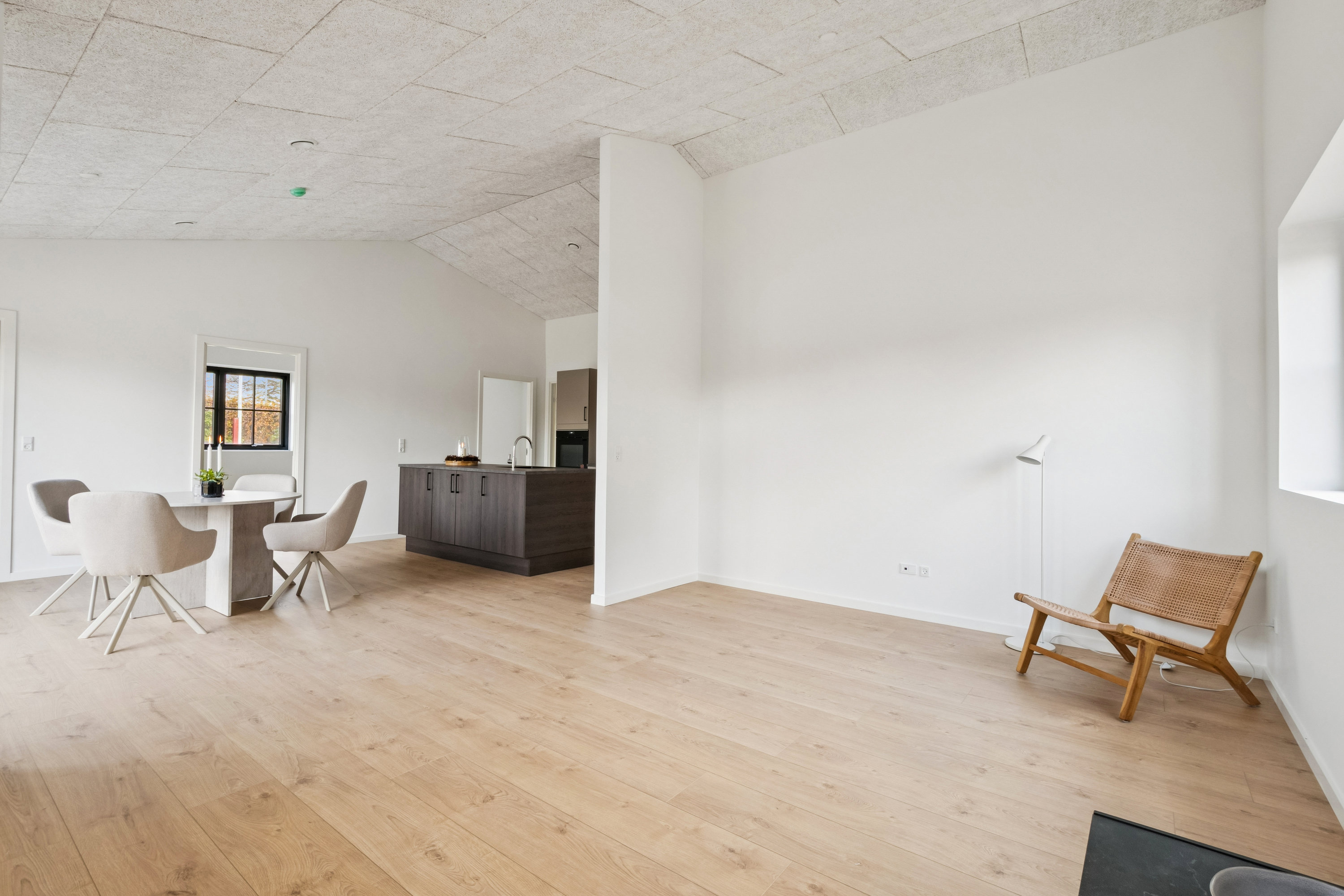 Fremhævet stue billede i fuldskærmstilstand. Billede af Resenvej 1, 7800 Skive