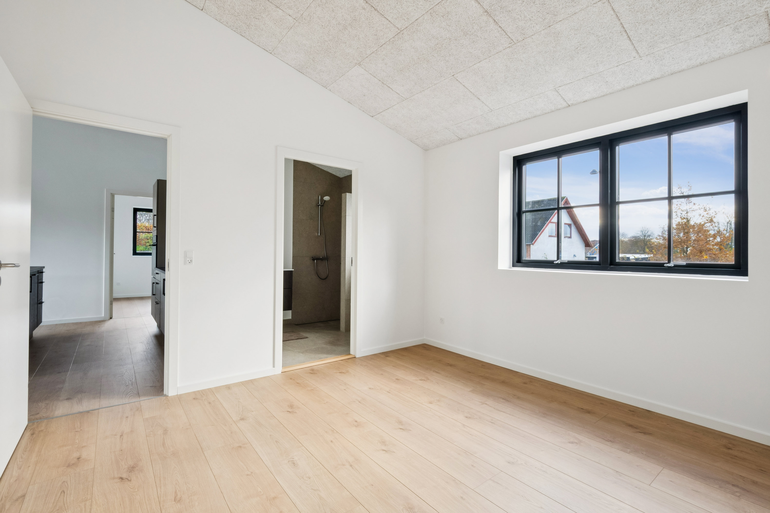 Fremhævet stue billede i fuldskærmstilstand. Billede af Resenvej 1, 7800 Skive