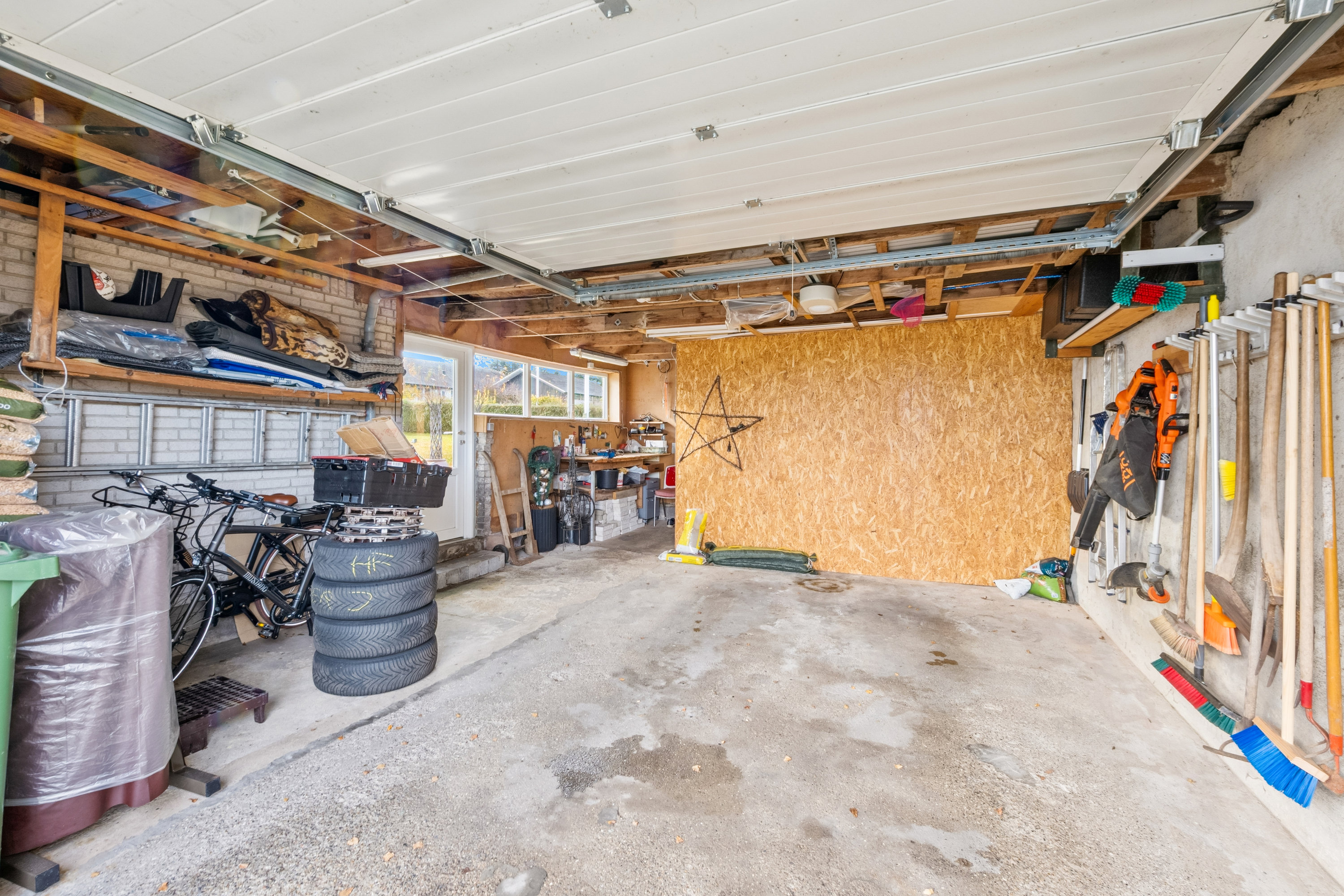 Fremhævet garage billede i fuldskærmstilstand. Billede af Margrethevej 10, Oddense, 7860 Spøttrup