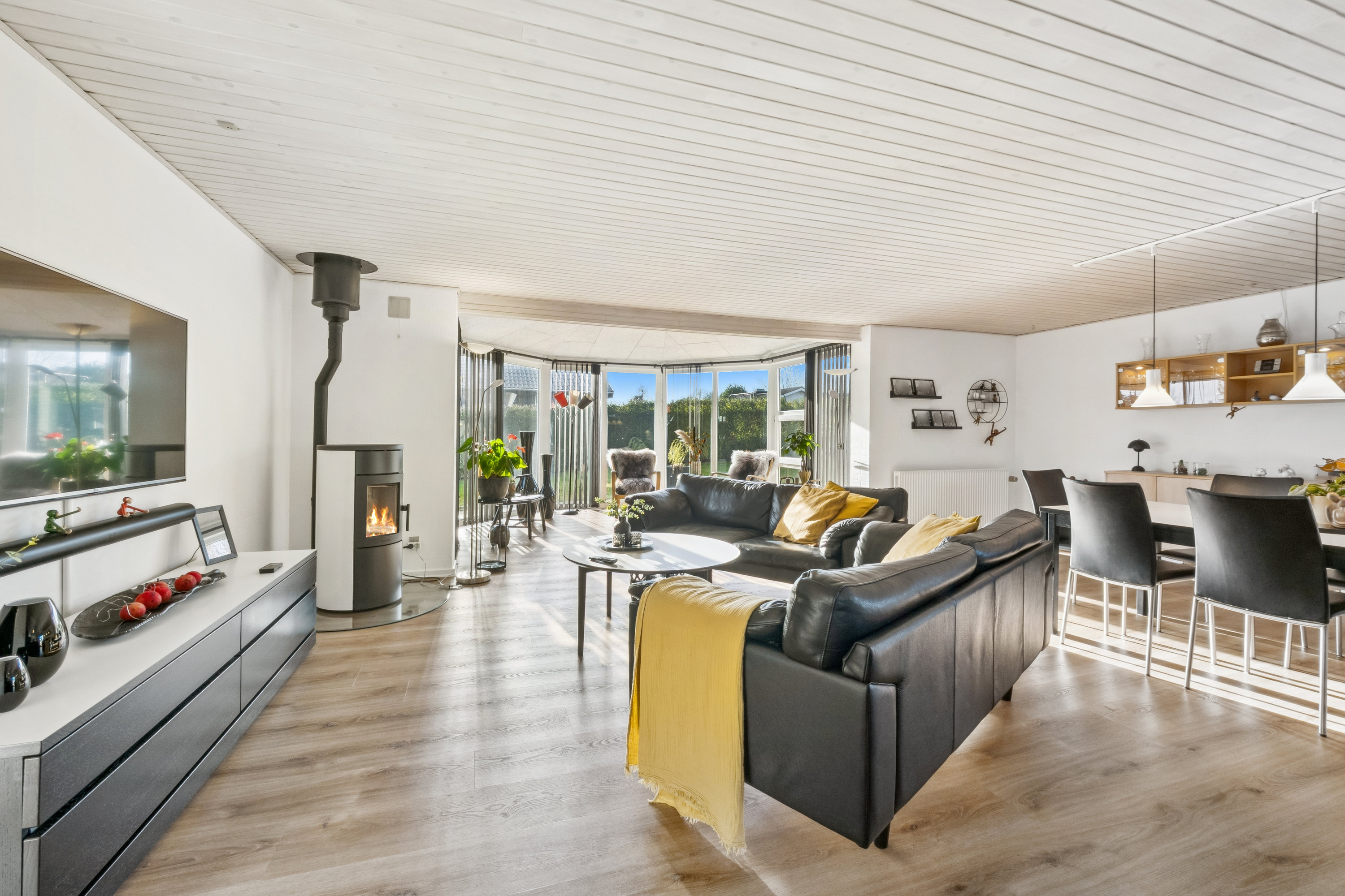 Fremhævet stue billede i fuldskærmstilstand. Billede af Margrethevej 10, Oddense, 7860 Spøttrup