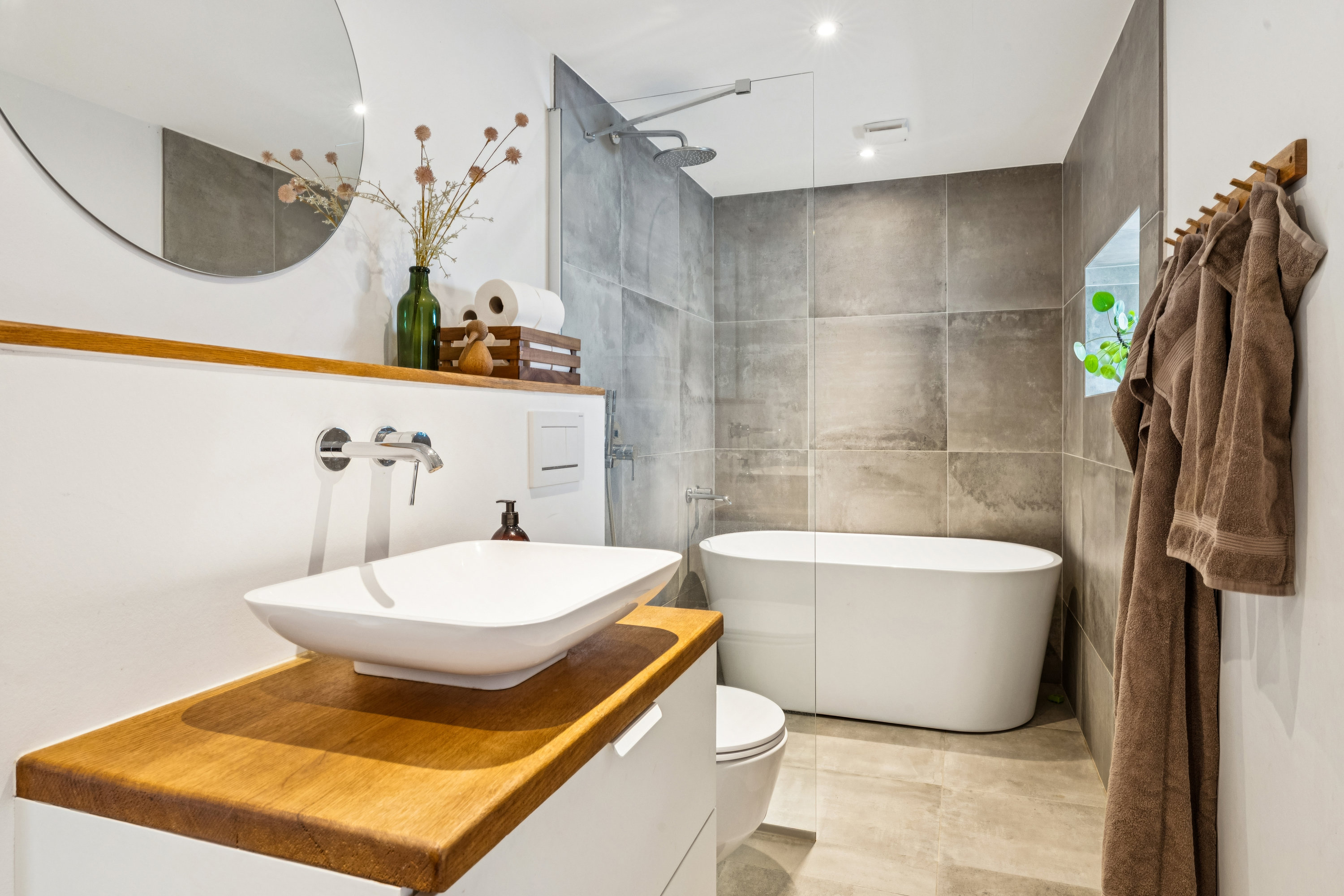 Fremhævet badeværelse billede i fuldskærmstilstand. Billede af Vårvej 16, Farstrup, 9240 Nibe