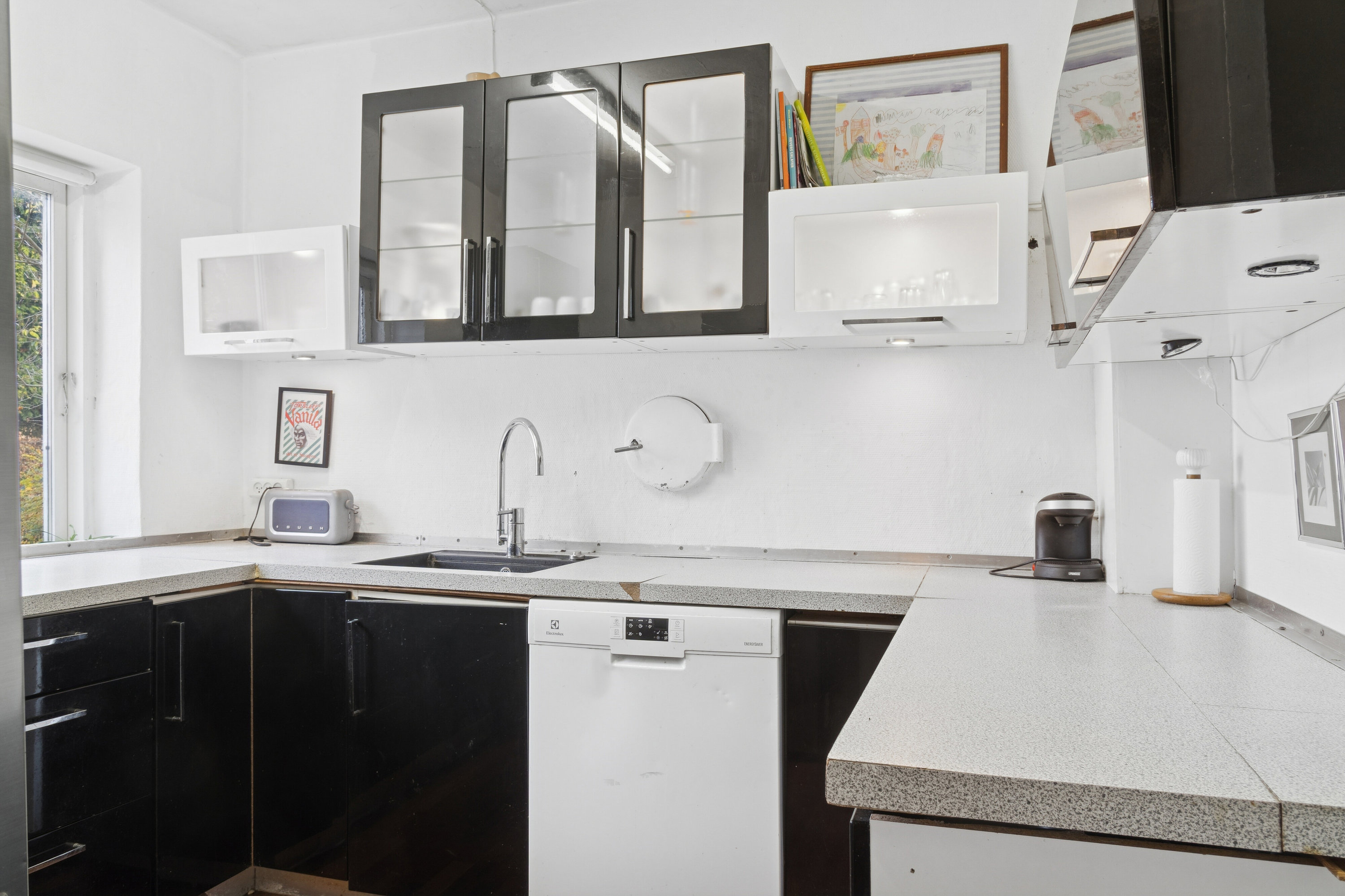 Fremhævet køkken billede i fuldskærmstilstand. Billede af Valbyvej 11, 8000 Aarhus C