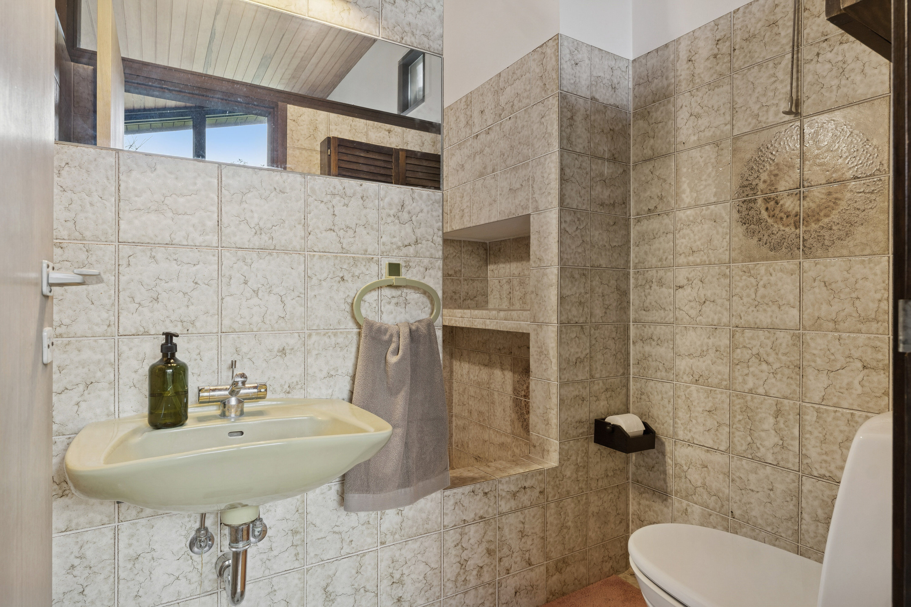 Fremhævet badeværelse billede i fuldskærmstilstand. Billede af Odensevej 58, Himmelev, 4000 Roskilde