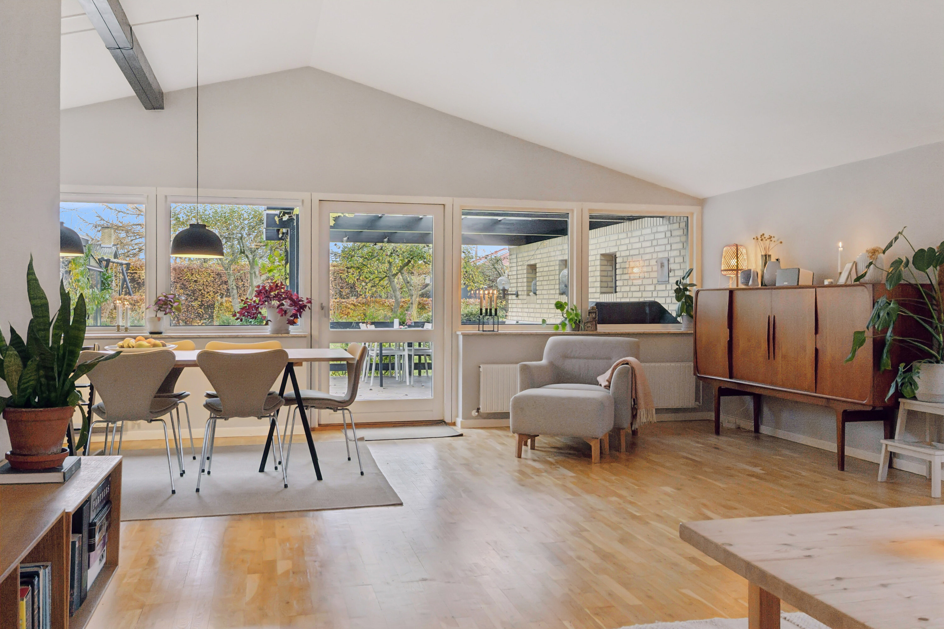 Fremhævet spisestue billede i fuldskærmstilstand. Billede af Odensevej 58, Himmelev, 4000 Roskilde