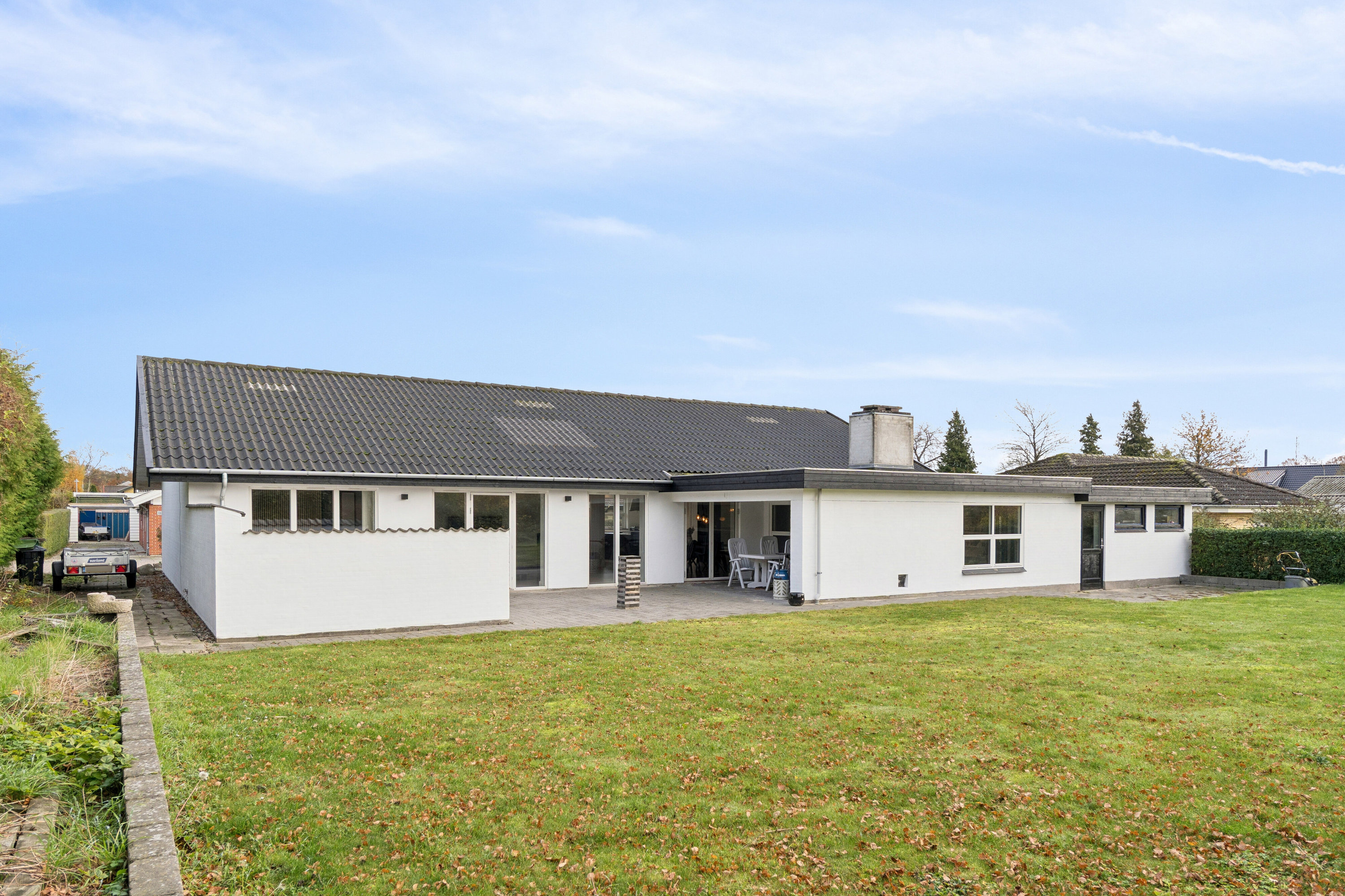 Fremhævet set fra haven billede i fuldskærmstilstand. Billede af Hjortevænget 138, 5800 Nyborg