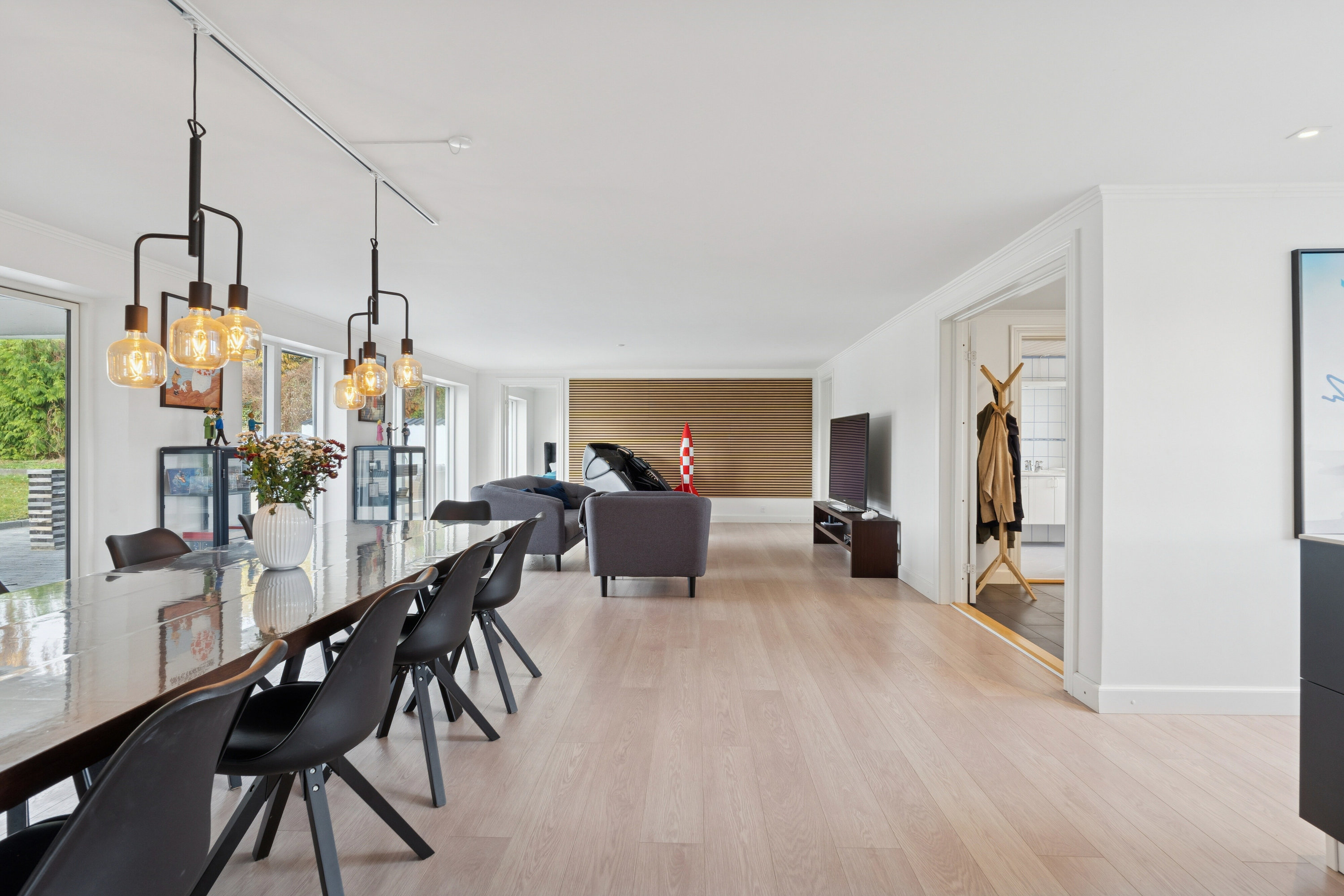 Fremhævet spisestue billede i fuldskærmstilstand. Billede af Hjortevænget 138, 5800 Nyborg