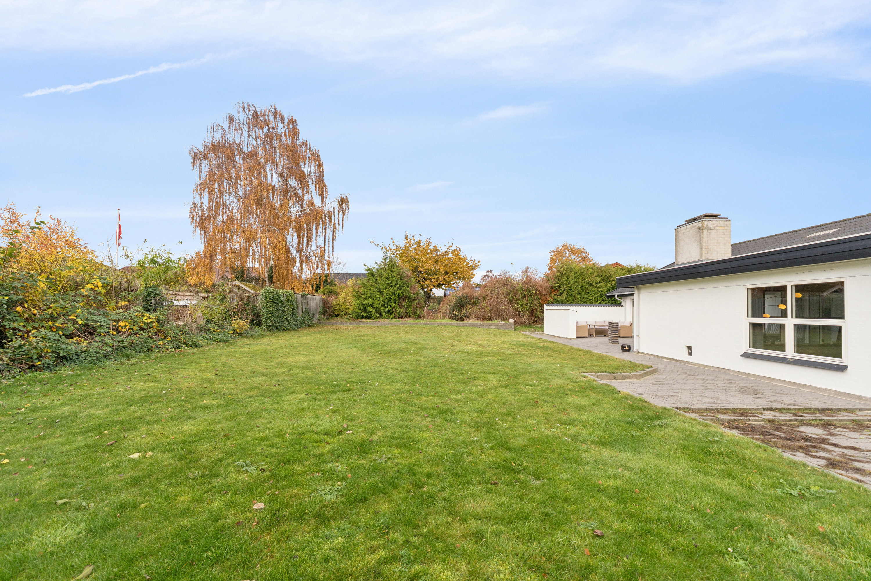 Fremhævet set fra haven billede i fuldskærmstilstand. Billede af Hjortevænget 138, 5800 Nyborg