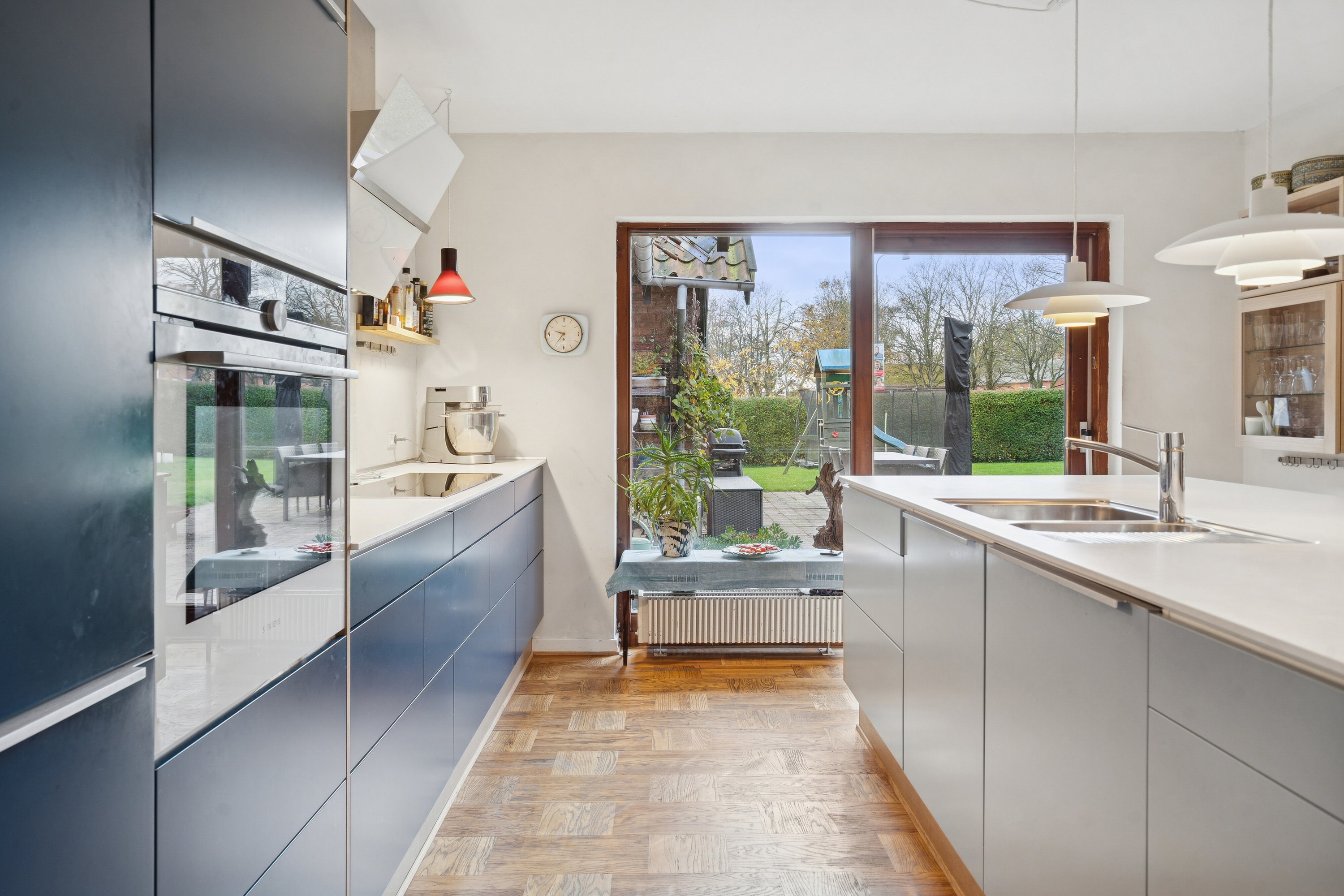 Fremhævet køkken billede i fuldskærmstilstand. Billede af H.P. Simonsens Allé 185, Sanderum, 5250 Odense SV