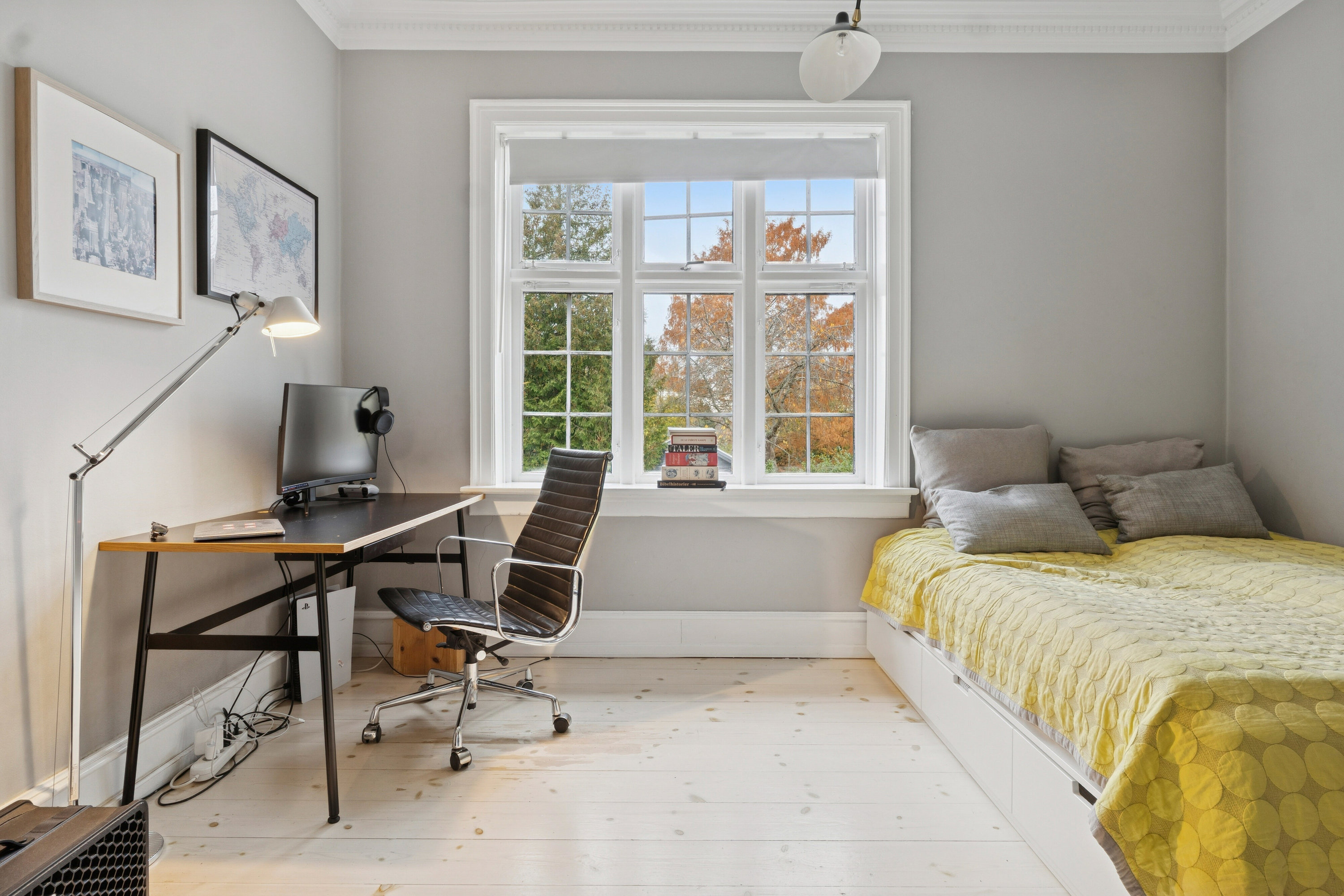 Fremhævet soveværelse billede i fuldskærmstilstand. Billede af Caroline Amalie Vej 72, 1., 2800 Kongens Lyngby