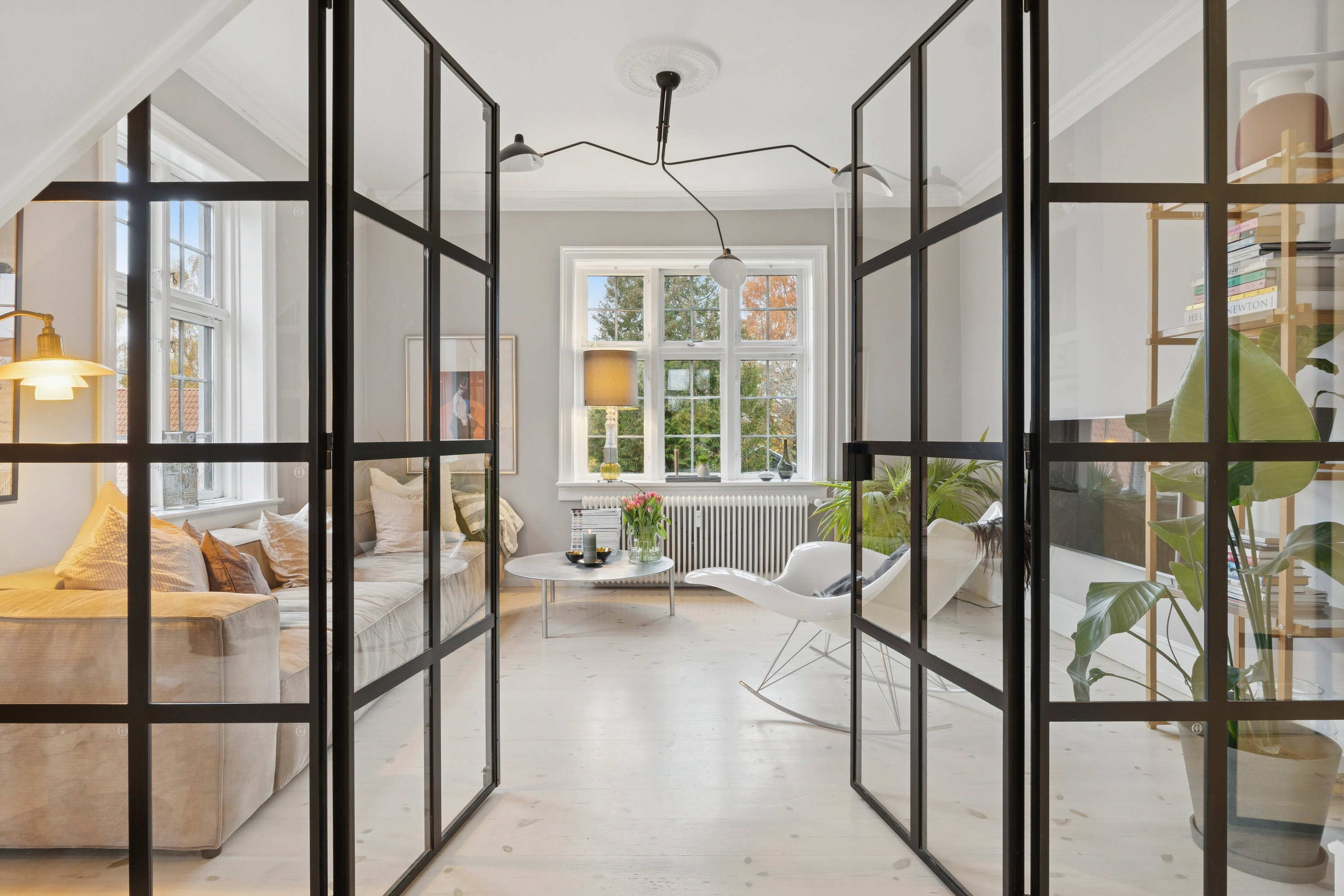 Fremhævet indendørs billede i fuldskærmstilstand. Billede af Caroline Amalie Vej 72, 1., 2800 Kongens Lyngby