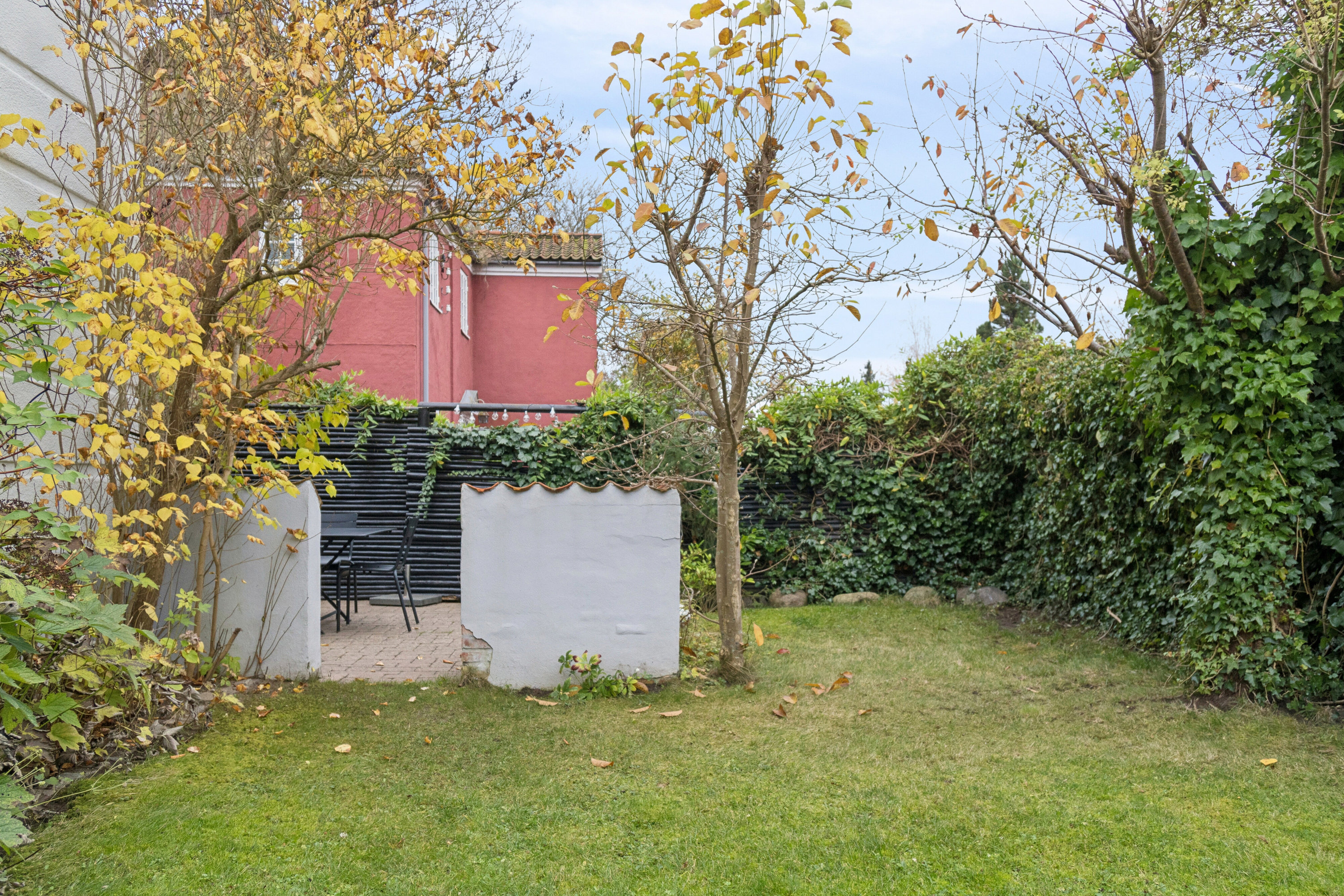 Fremhævet have billede i fuldskærmstilstand. Billede af Caroline Amalie Vej 72, 1., 2800 Kongens Lyngby