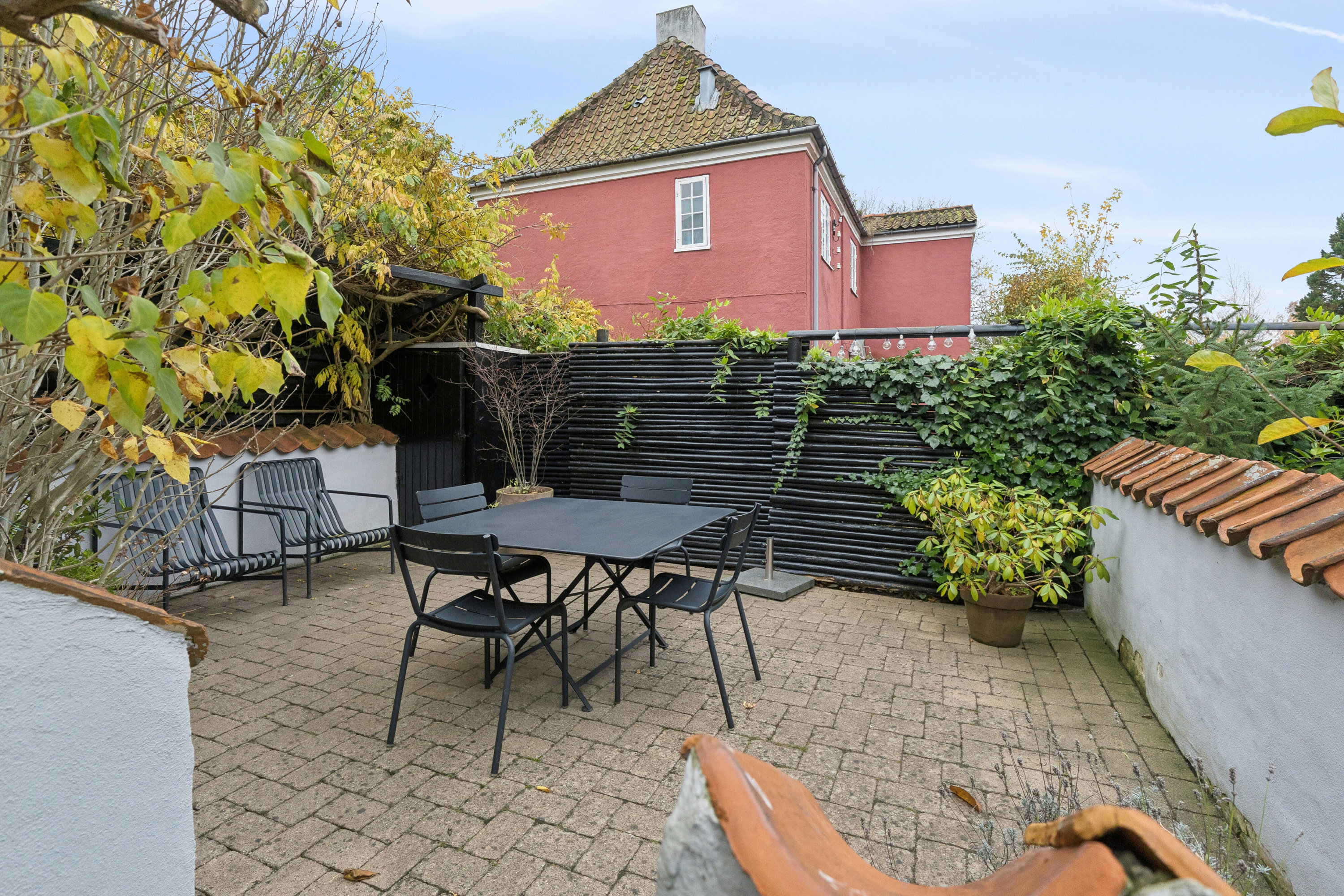 Fremhævet terrasse billede i fuldskærmstilstand. Billede af Caroline Amalie Vej 72, 1., 2800 Kongens Lyngby