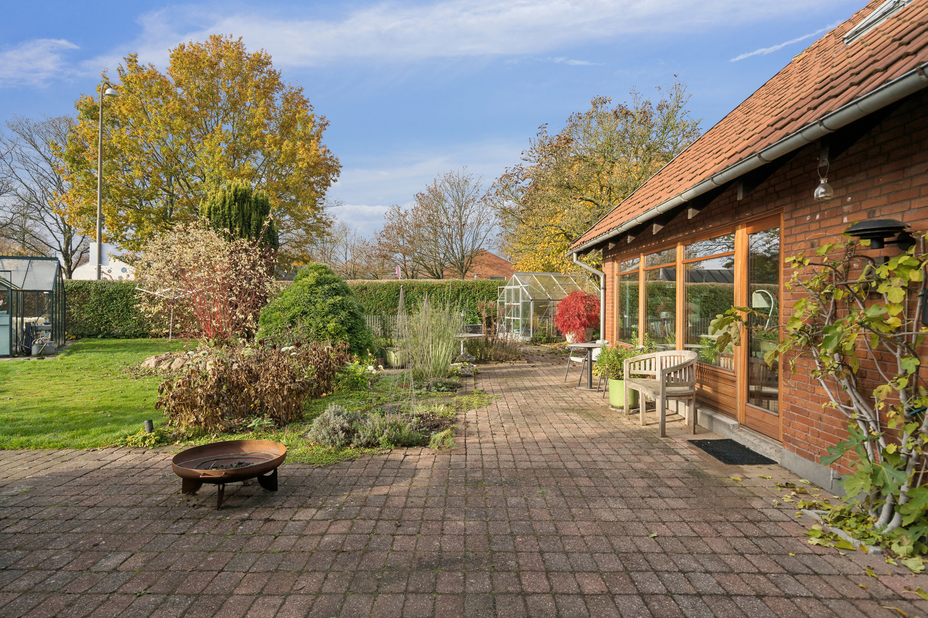 Fremhævet terrasse billede i fuldskærmstilstand. Billede af H.P. Simonsens Allé 185, Sanderum, 5250 Odense SV
