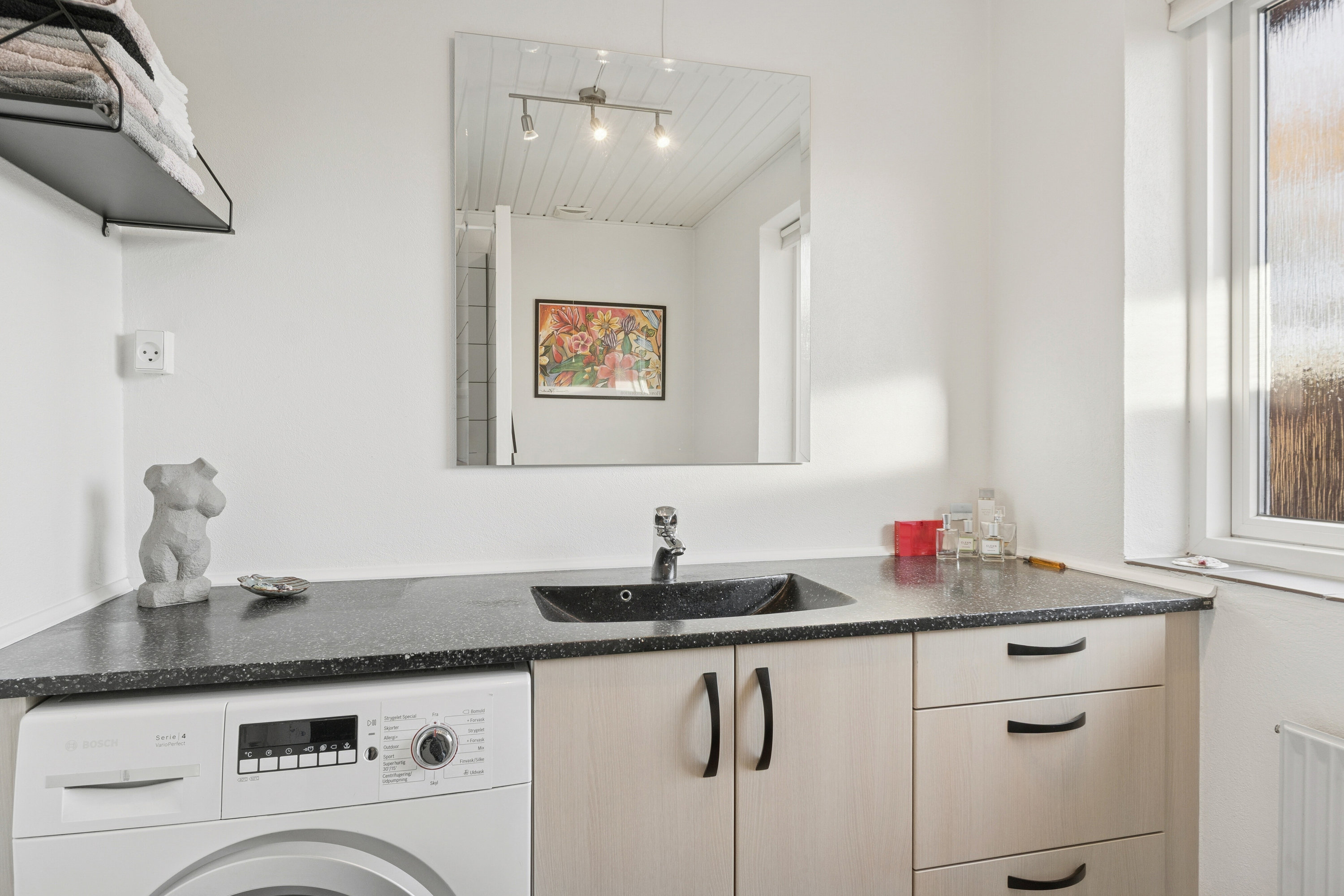 Fremhævet badeværelse billede i fuldskærmstilstand. Billede af Nørrevænge 52, 7700 Thisted