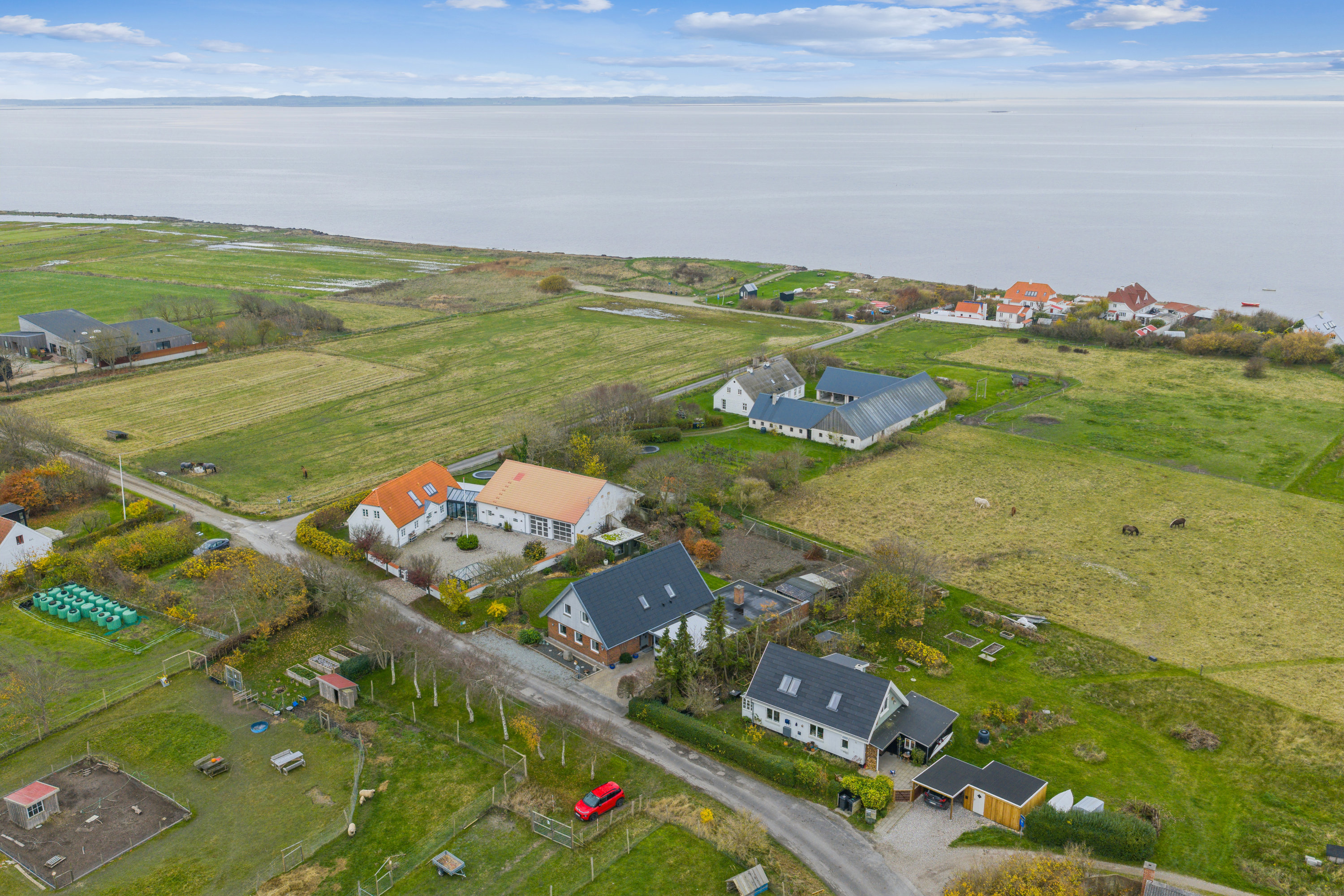 Fremhævet luftfoto billede i fuldskærmstilstand. Billede af Nørholmsvej 566, 9240 Nibe