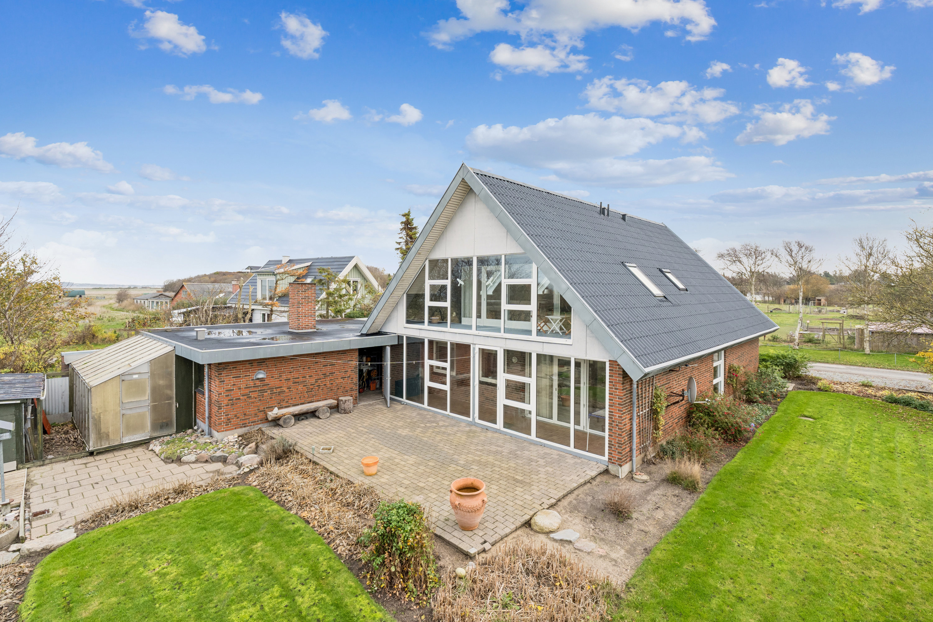 Fremhævet andet billede i fuldskærmstilstand. Billede af Nørholmsvej 566, 9240 Nibe