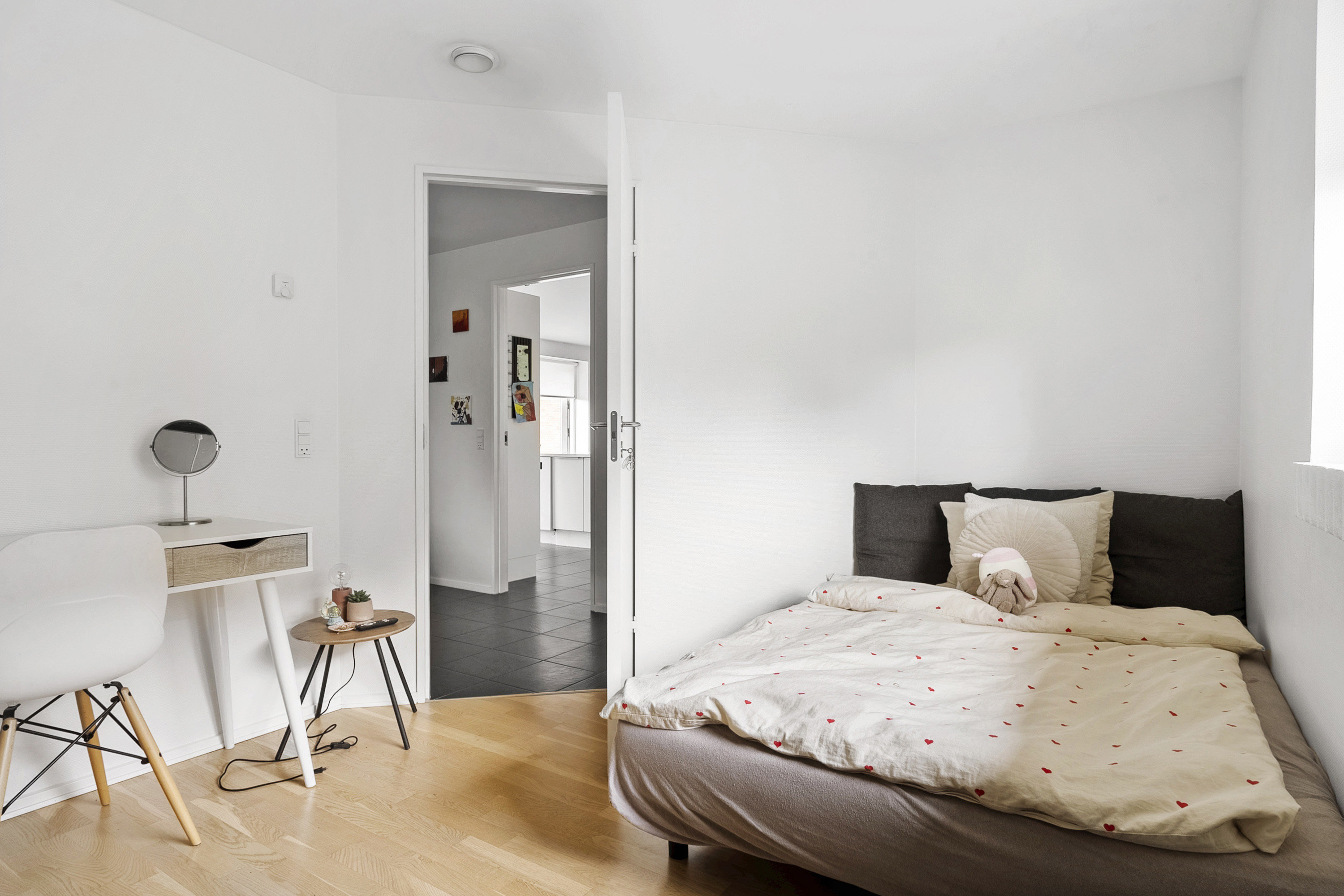 Fremhævet soveværelse billede i fuldskærmstilstand. Billede af Filips Alle 11, 8700 Horsens