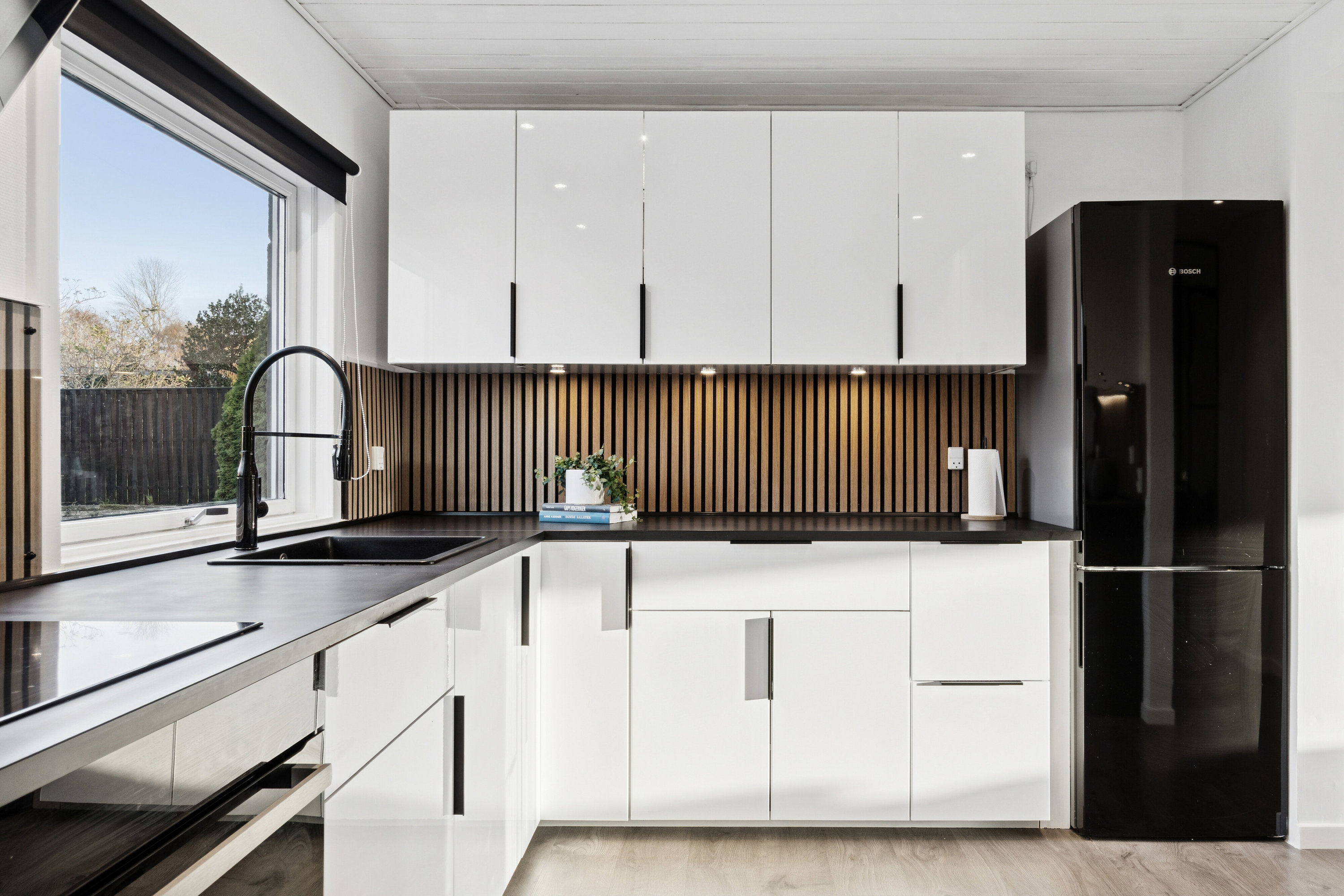 Fremhævet køkken billede i fuldskærmstilstand. Billede af Bakkekammen 3, 4550 Asnæs